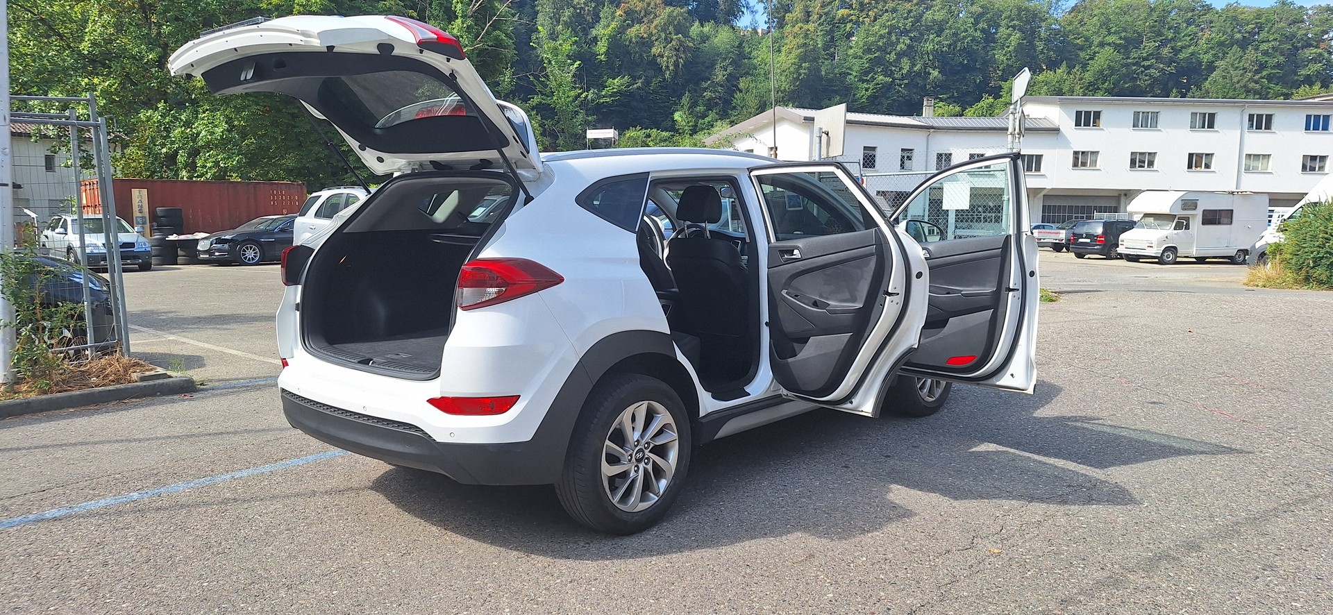 HYUNDAI Tucson 2.0 CRDI Vertex 4WD Automatic-image-18