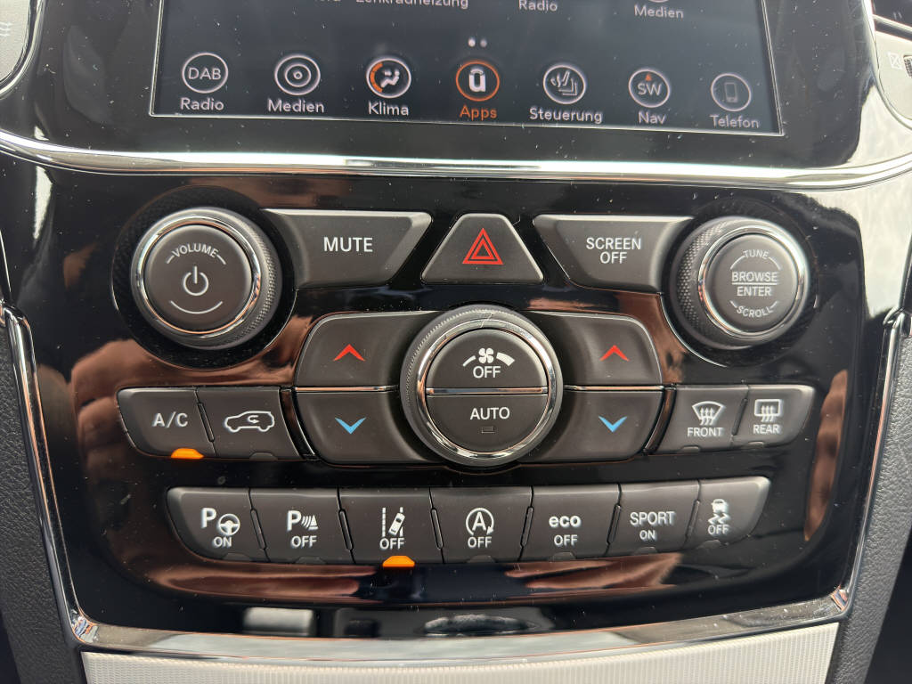 JEEP Grand Cherokee 3.0 CRD 250 Summit-image-17