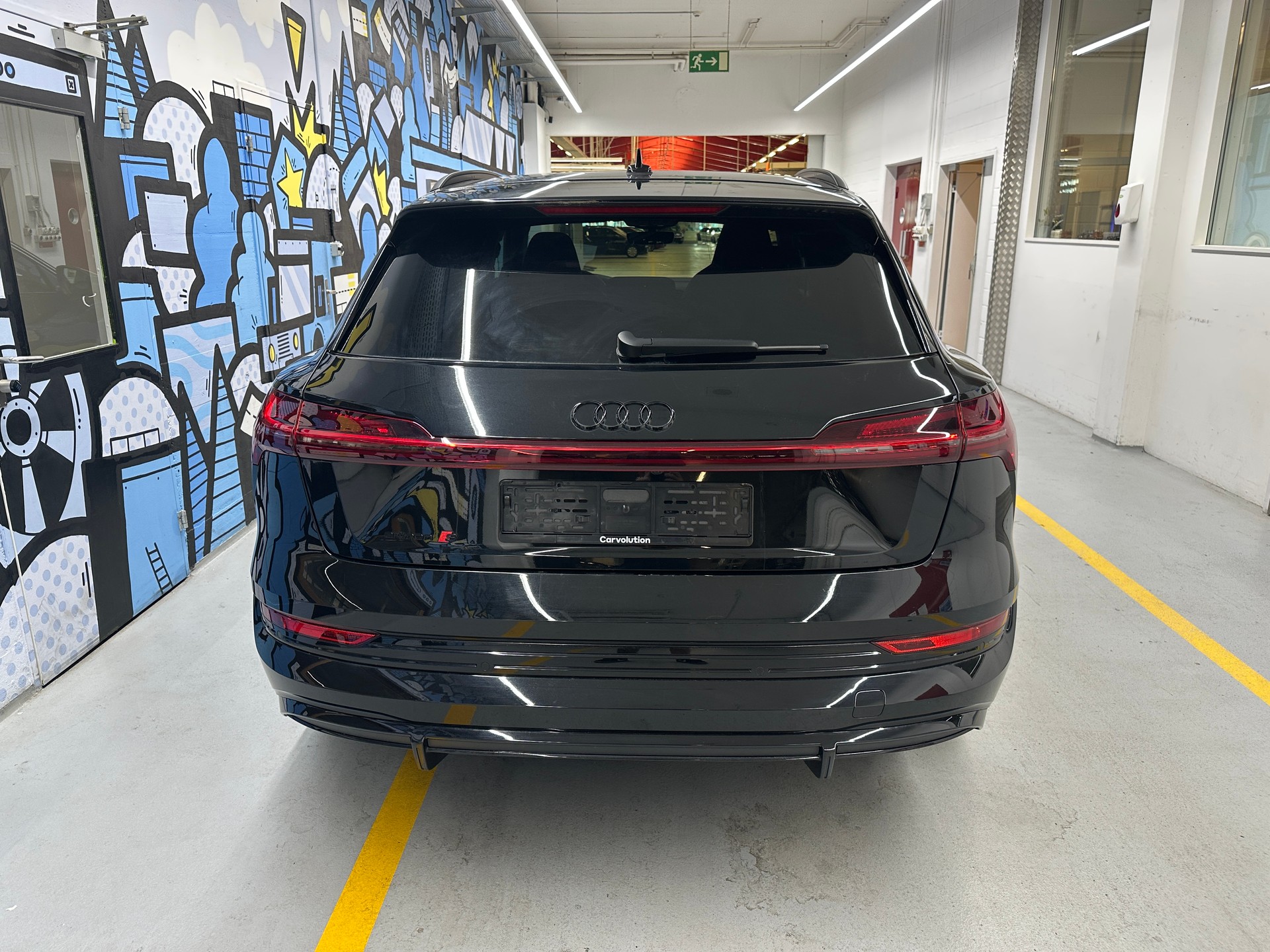 AUDI e-tron S quattro-image-4