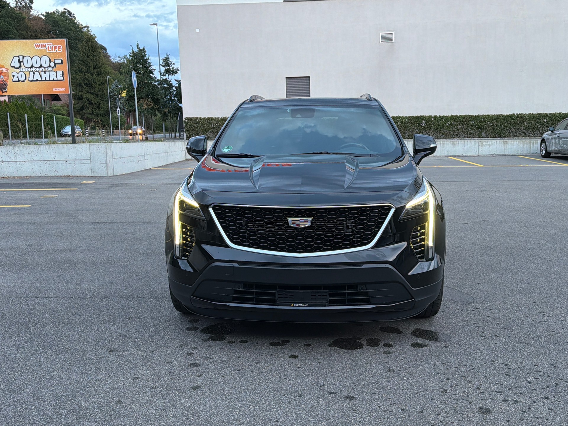 CADILLAC XT4 2.0 Launch Edition Sport AWD Automat-image-0