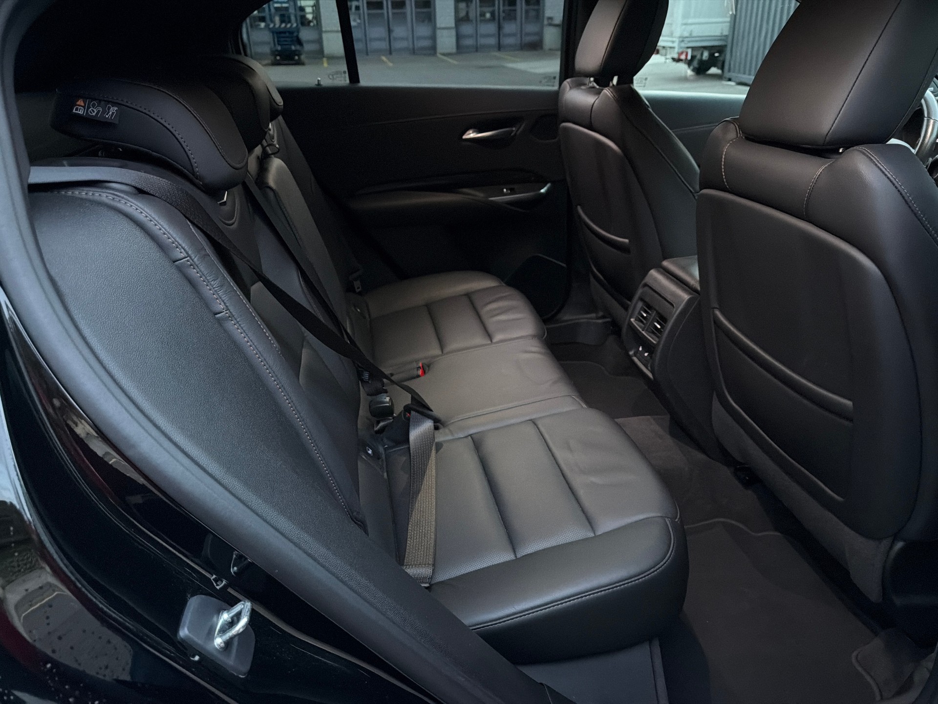 CADILLAC XT4 2.0 Launch Edition Sport AWD Automat-image-9