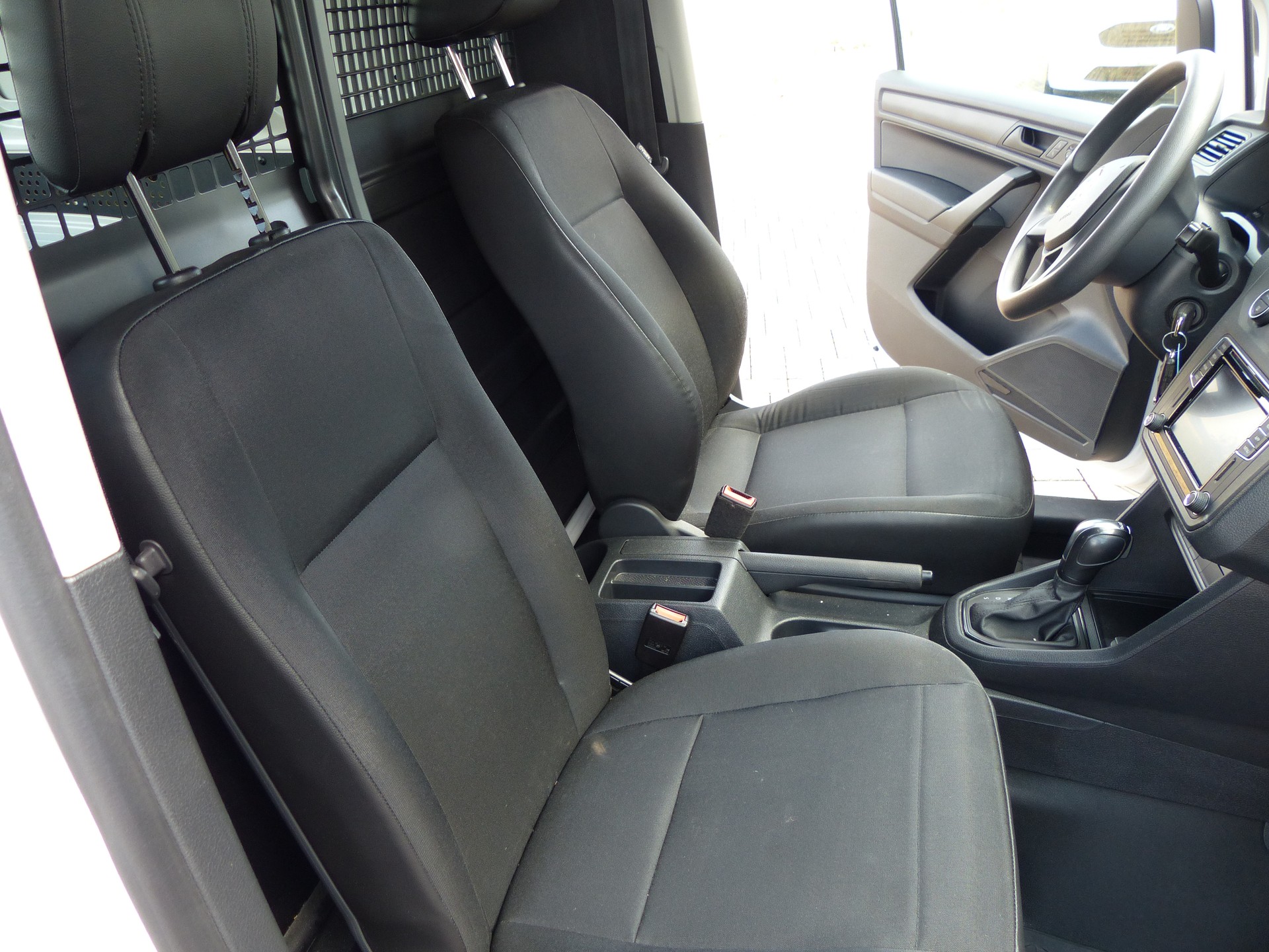 VW Caddy 2.0TDI BlueMotion Technology DSG-image-20