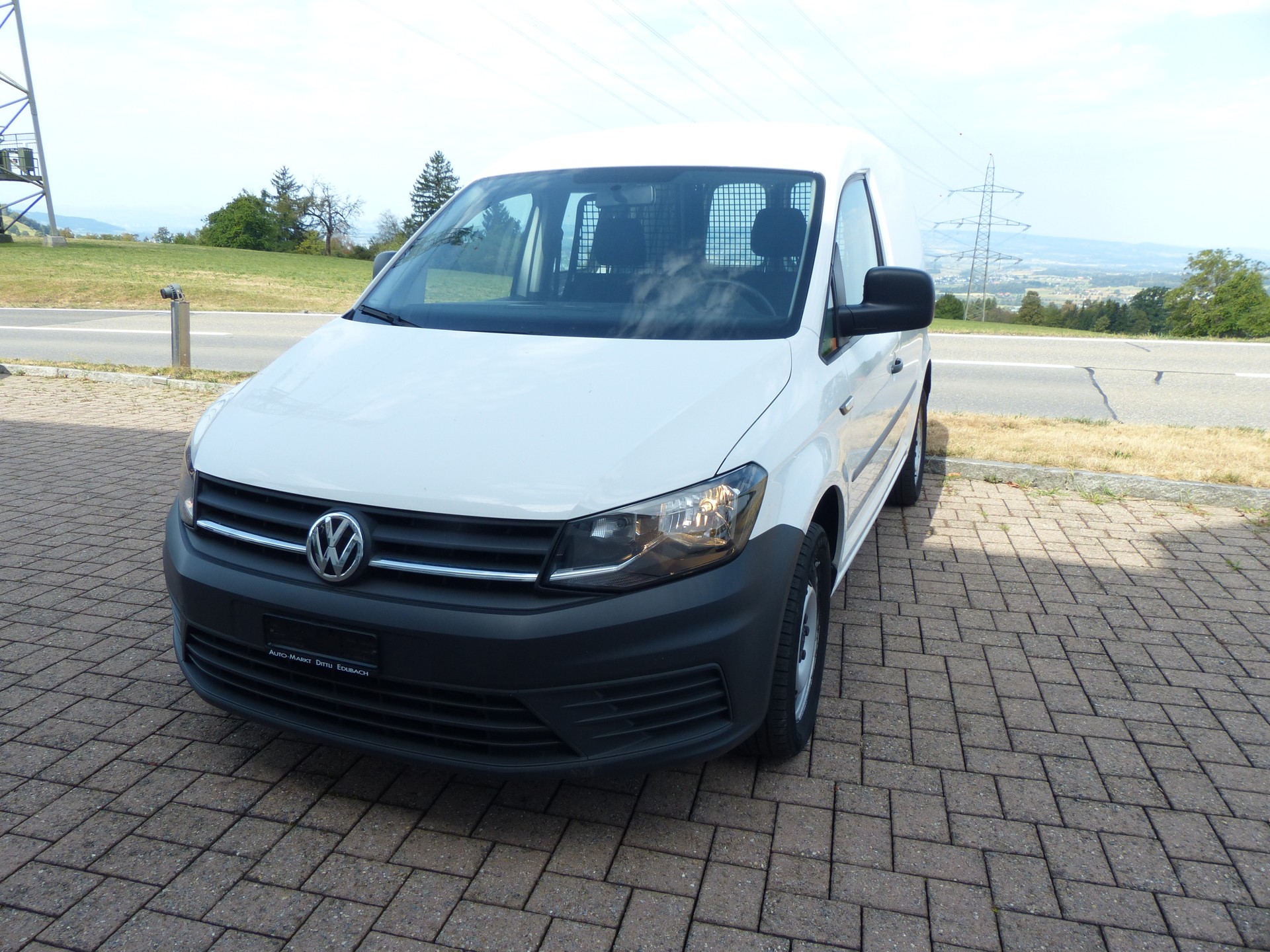 VW Caddy 2.0TDI BlueMotion Technology DSG-image-3