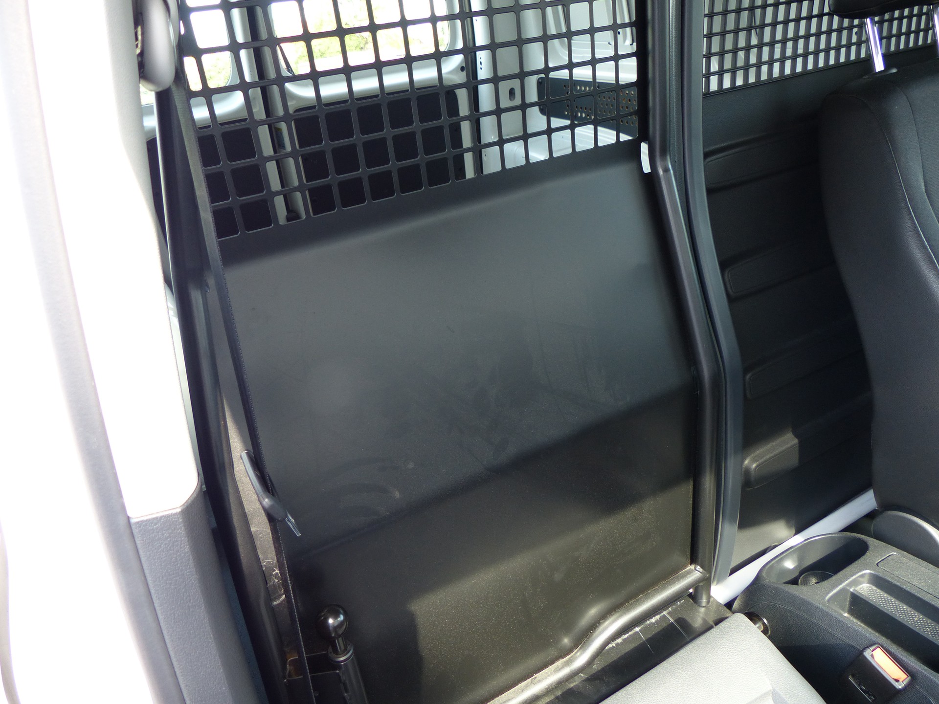 VW Caddy 2.0TDI BlueMotion Technology DSG-image-11