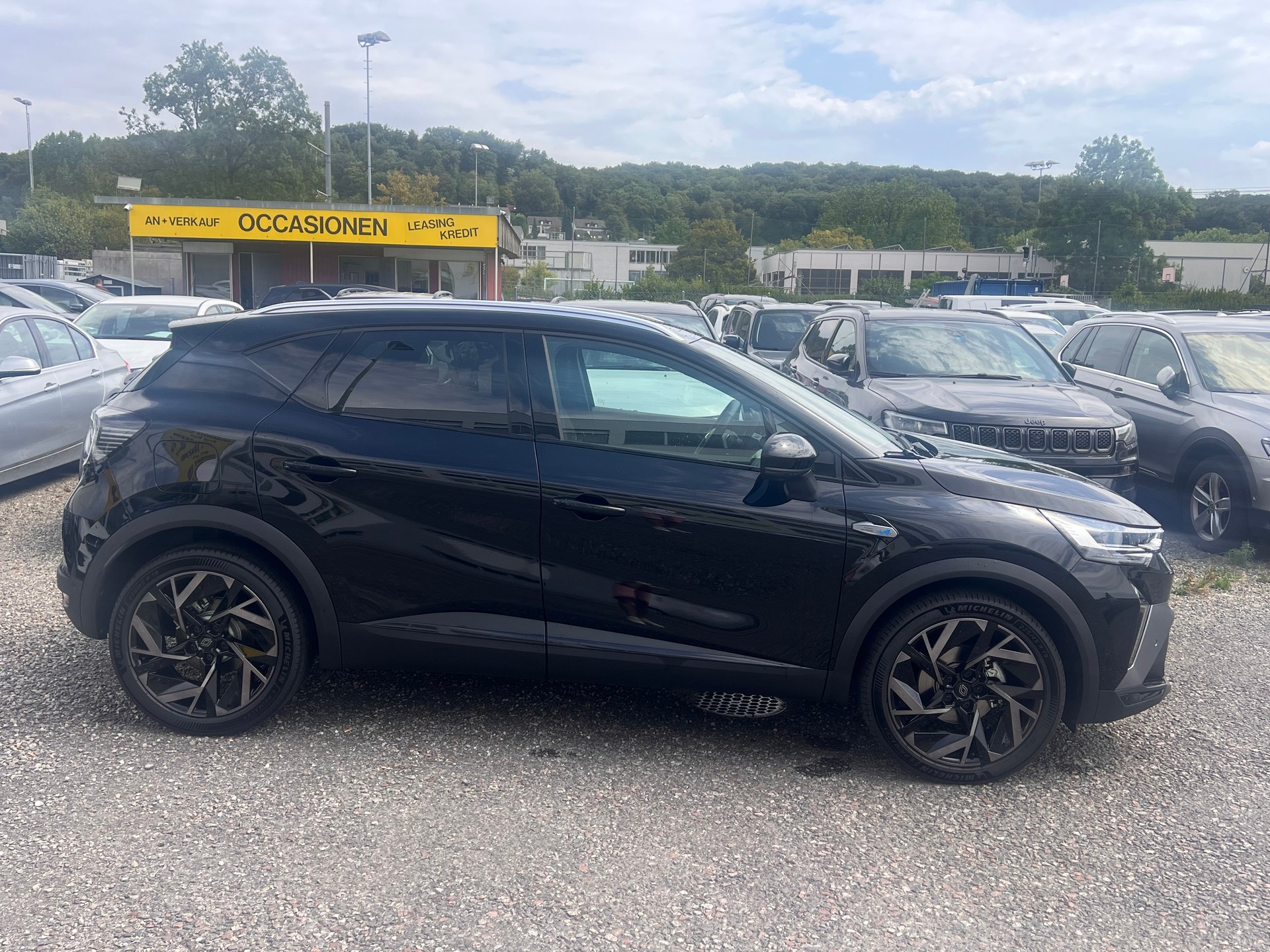 RENAULT Captur 1.3 TCe Esprit Alpine EDC-image-7