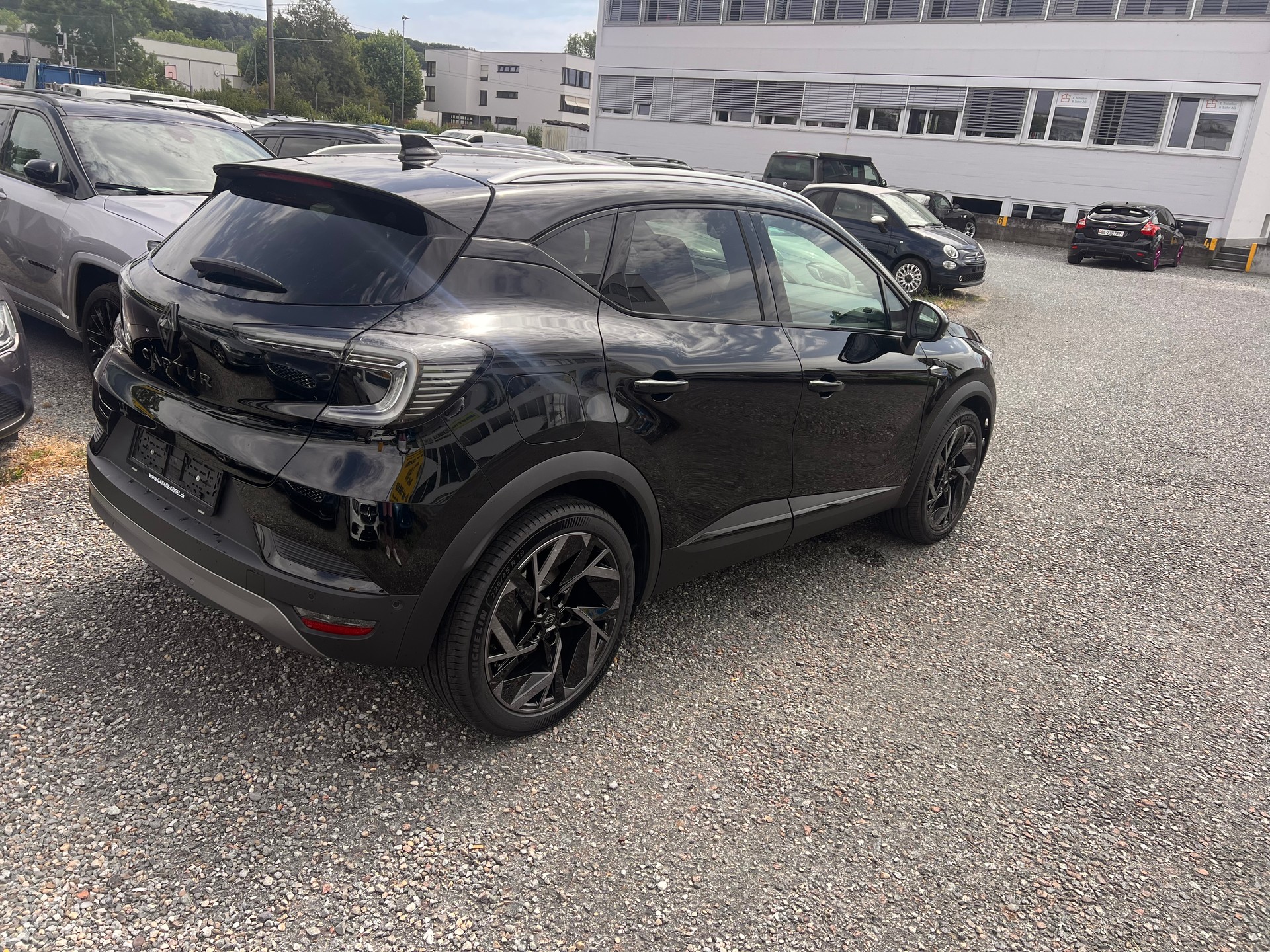 RENAULT Captur 1.3 TCe Esprit Alpine EDC-image-5
