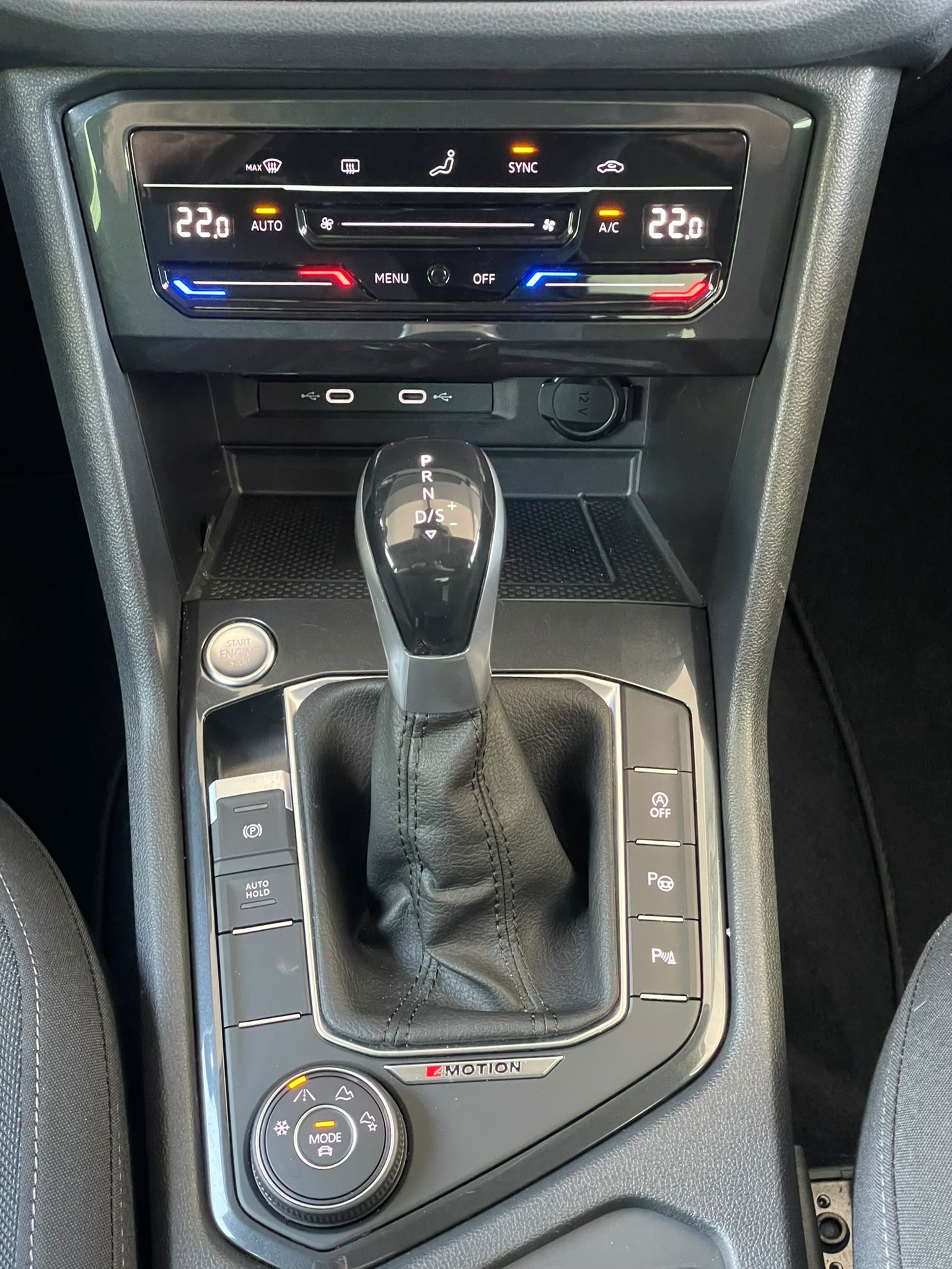 VW Tiguan 2.0 TDI SCR Elegance DSG-image-9