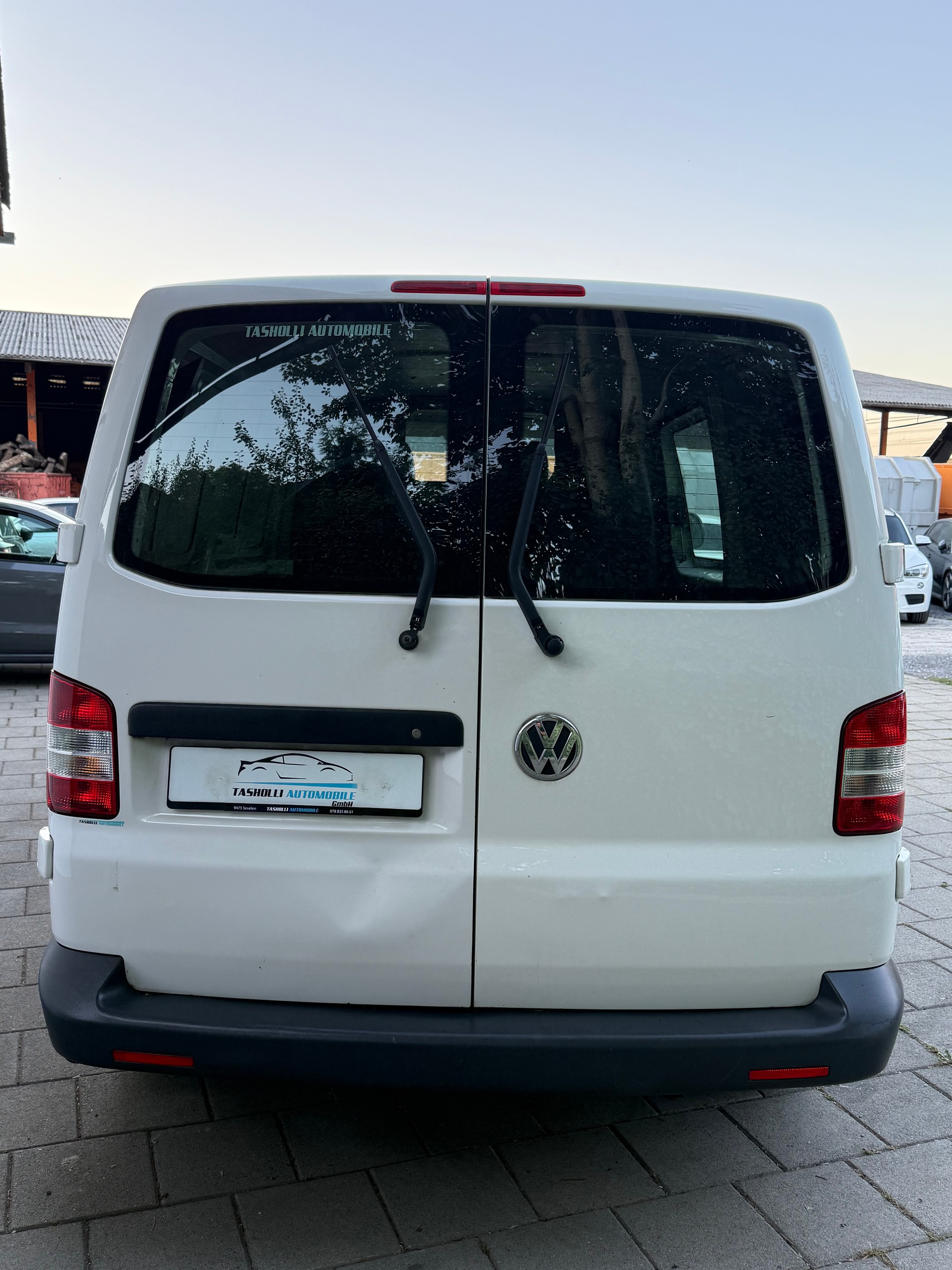 VW T5 2.0 TDI-image-4