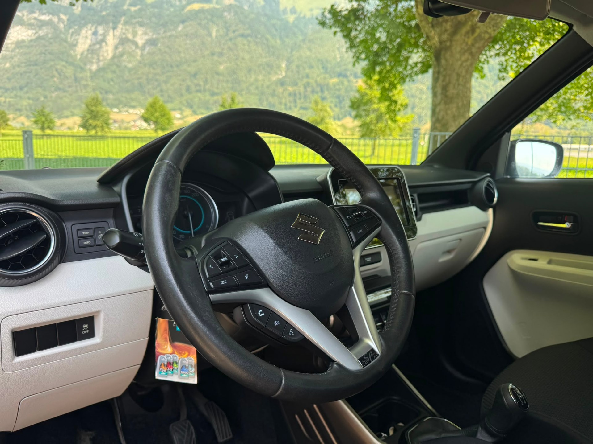SUZUKI Ignis 1.2i Sergio Cellano Top 4x4-image-15