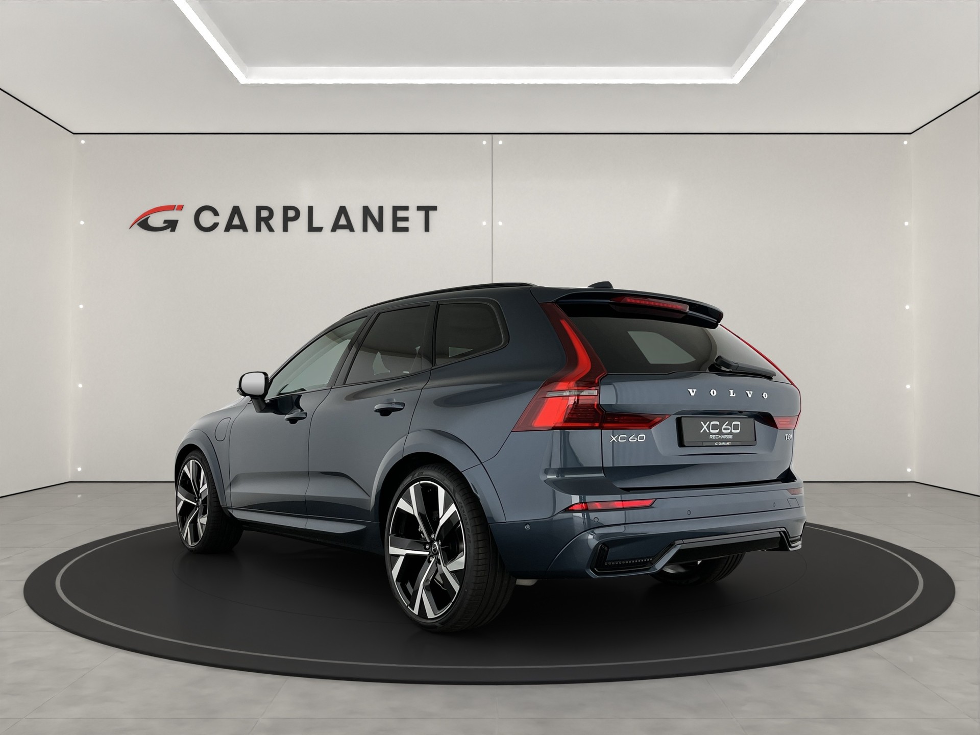 VOLVO XC60 2.0 T8 TE Ultra Dark eAWD-showroom-element-3