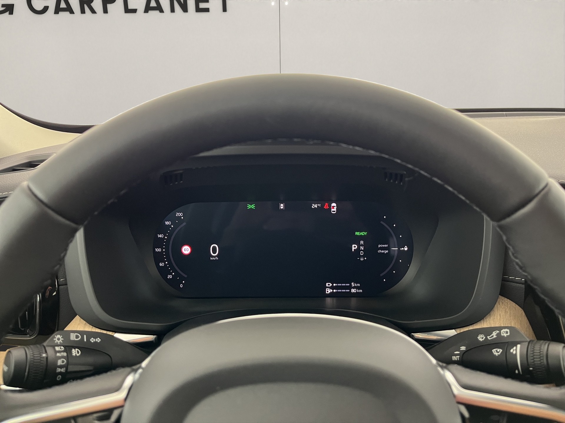 VOLVO XC60 2.0 T8 TE Ultra Dark eAWD-image-15