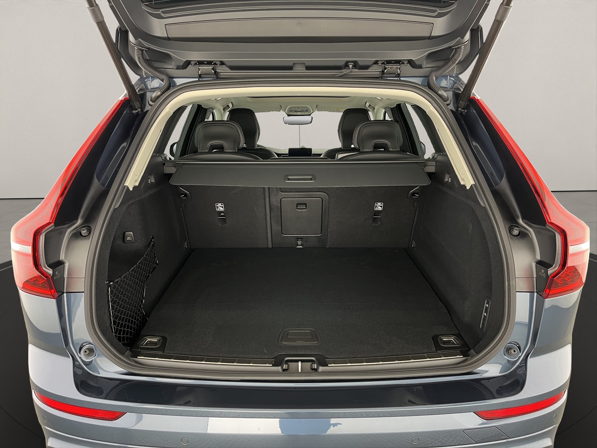 VOLVO XC60 2.0 T8 TE Ultra Dark eAWD-image-5