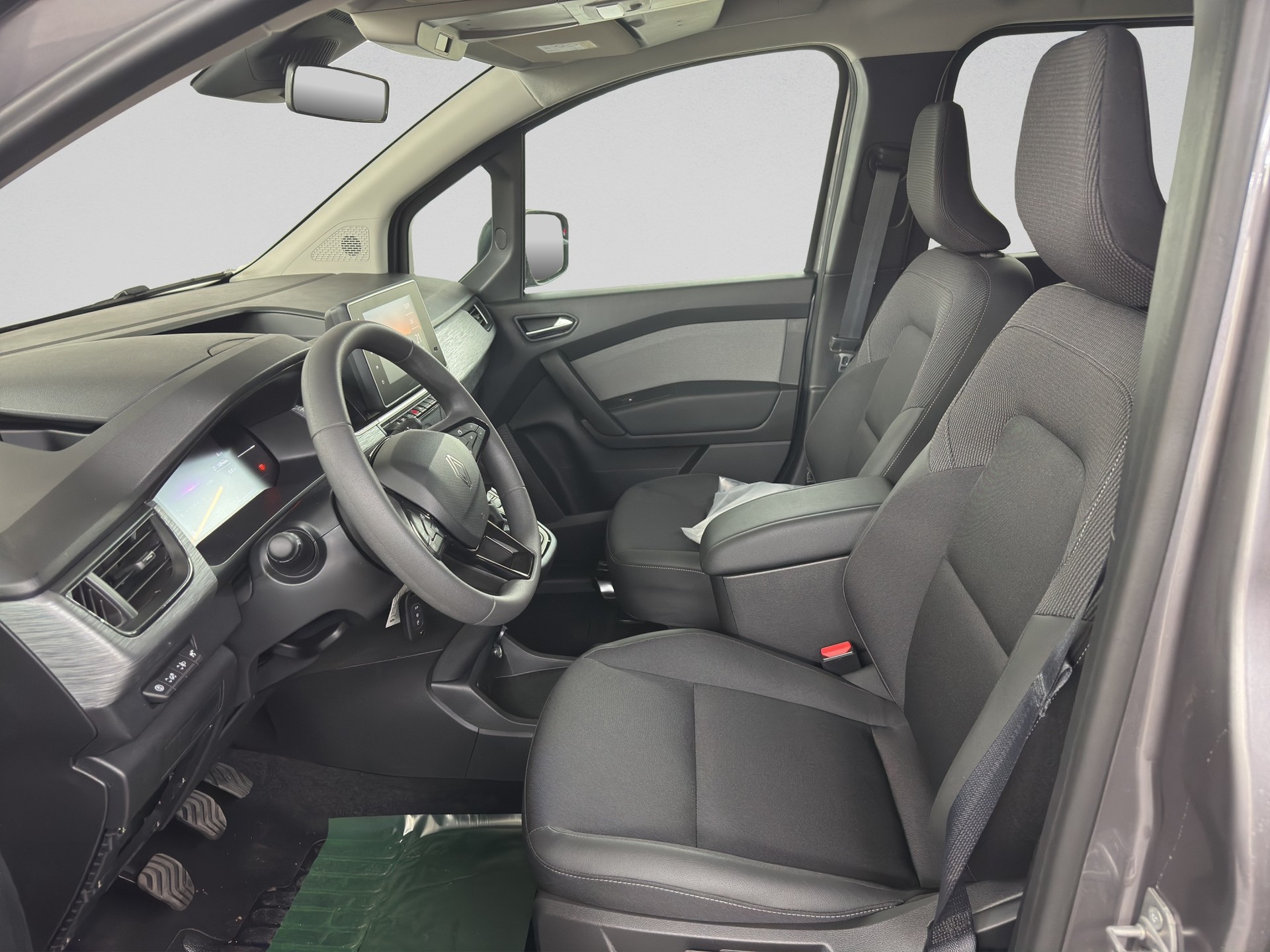 RENAULT Grand Kangoo 1.3 TCe 130 PF Equilibre-image-6