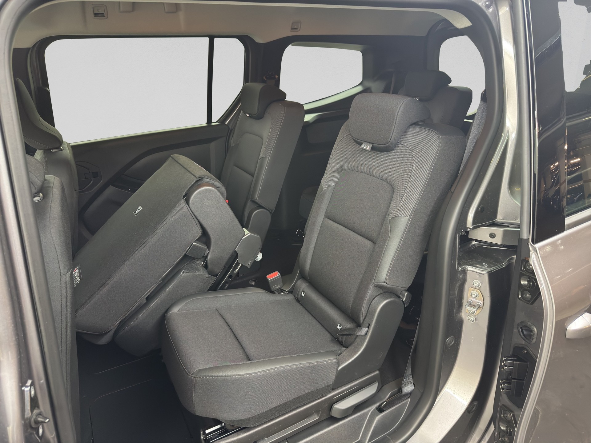 RENAULT Grand Kangoo 1.3 TCe 130 PF Equilibre-image-8