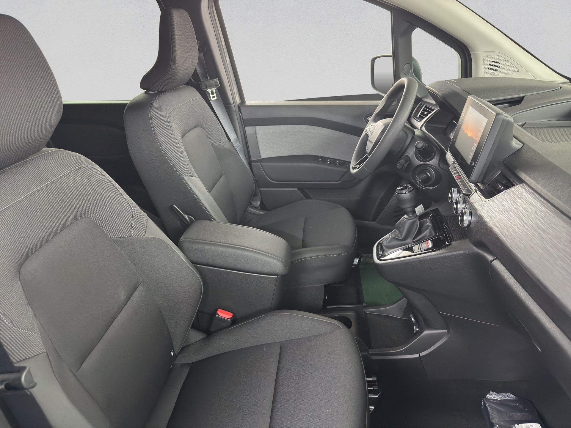 RENAULT Grand Kangoo 1.3 TCe 130 PF Equilibre-image-10