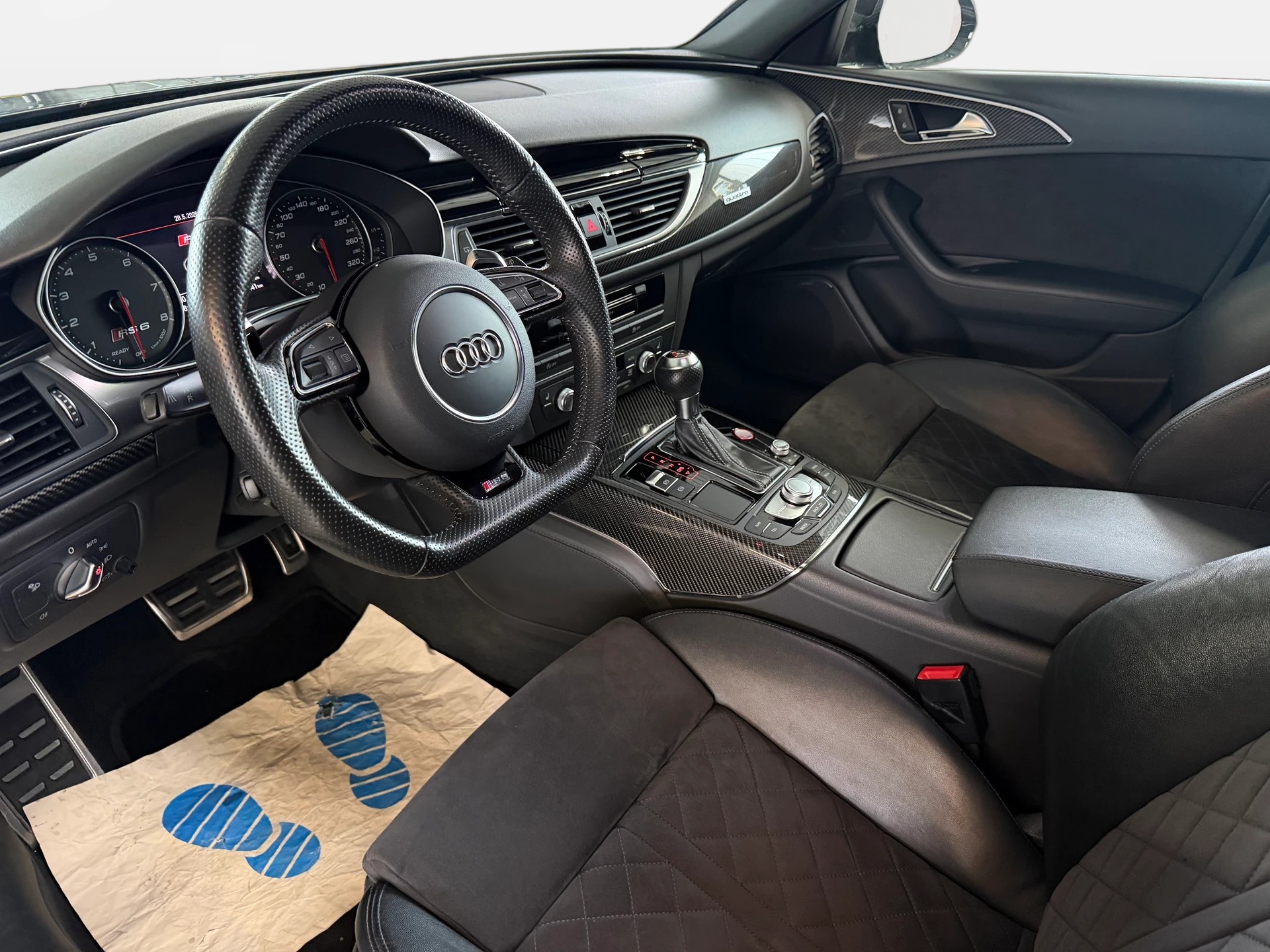 AUDI RS6 Avant 4.0 TFSI V8 performance quattro | Frisch MFK | Pano Dach | Dynamik-Paket-image-7