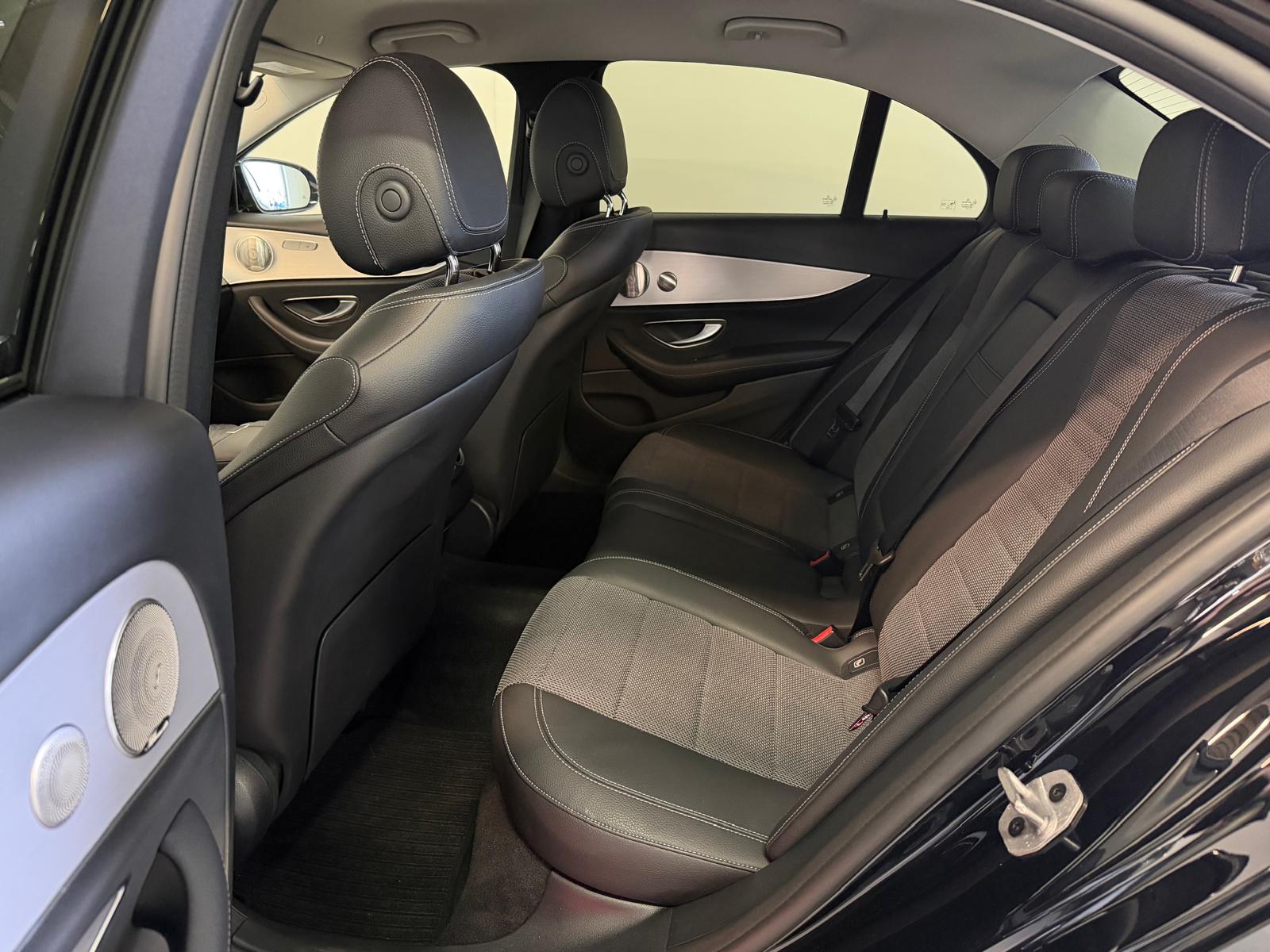 MERCEDES-BENZ E 220 d 4Matic Avantgarde 9G-Tronic-image-19