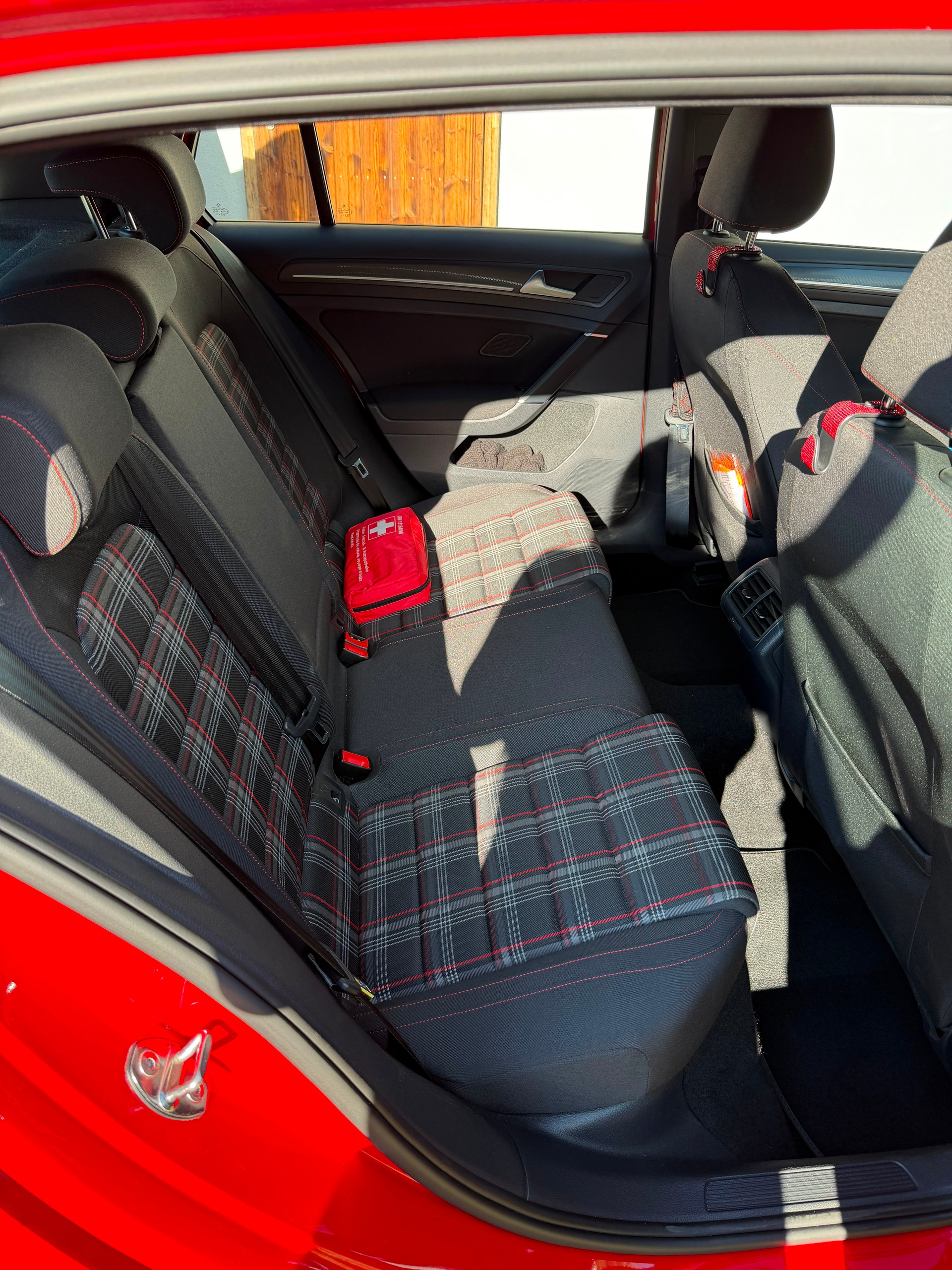 VW 2.0 TSI GTI Performance DSG-image-5