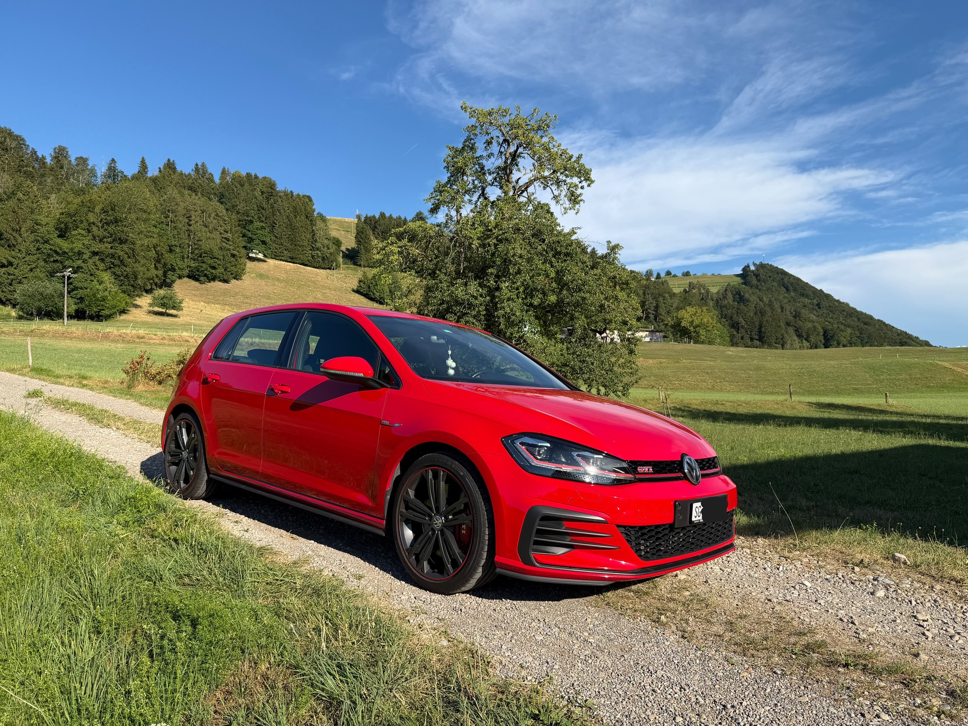 VW 2.0 TSI GTI Performance DSG-image-1