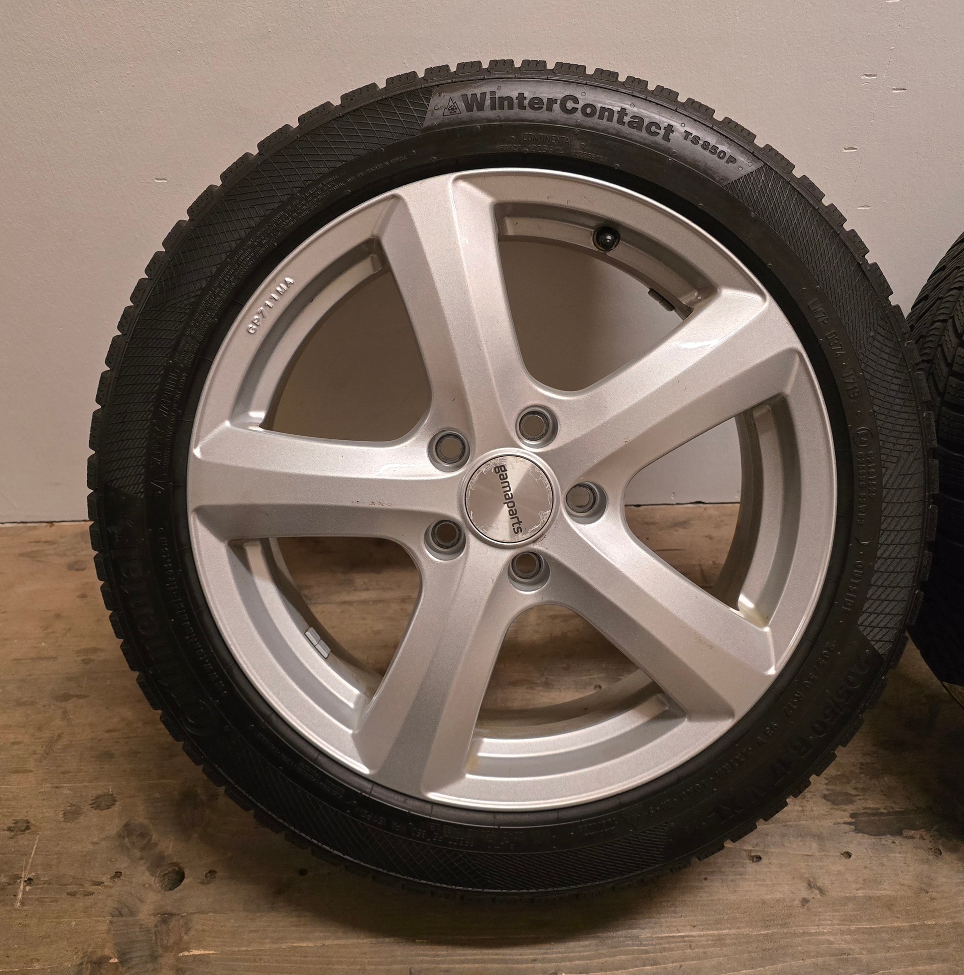 VW 2.0 TSI GTI Performance DSG-image-9