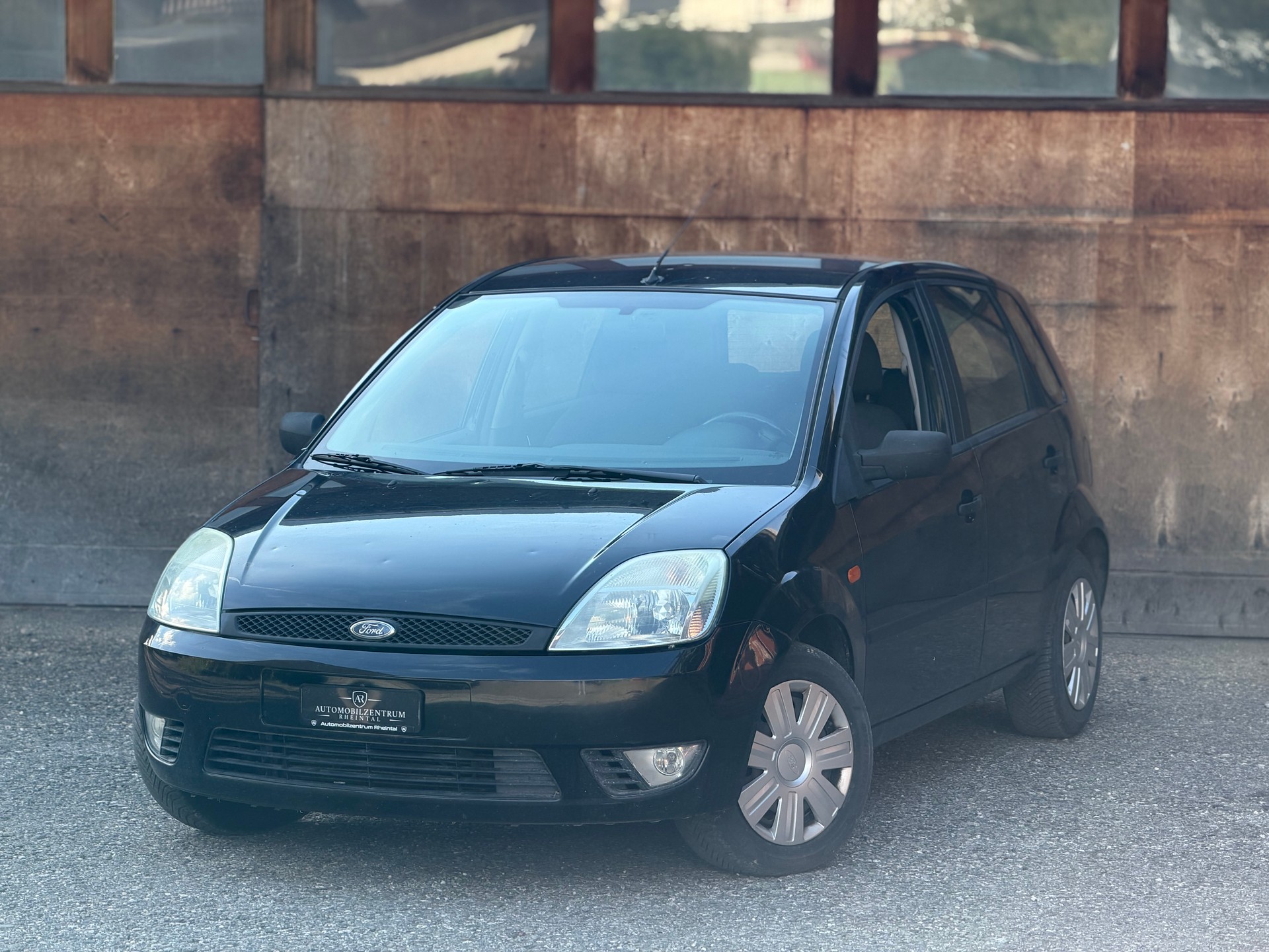 FORD Fiesta 1.4 16V Trend-image-0