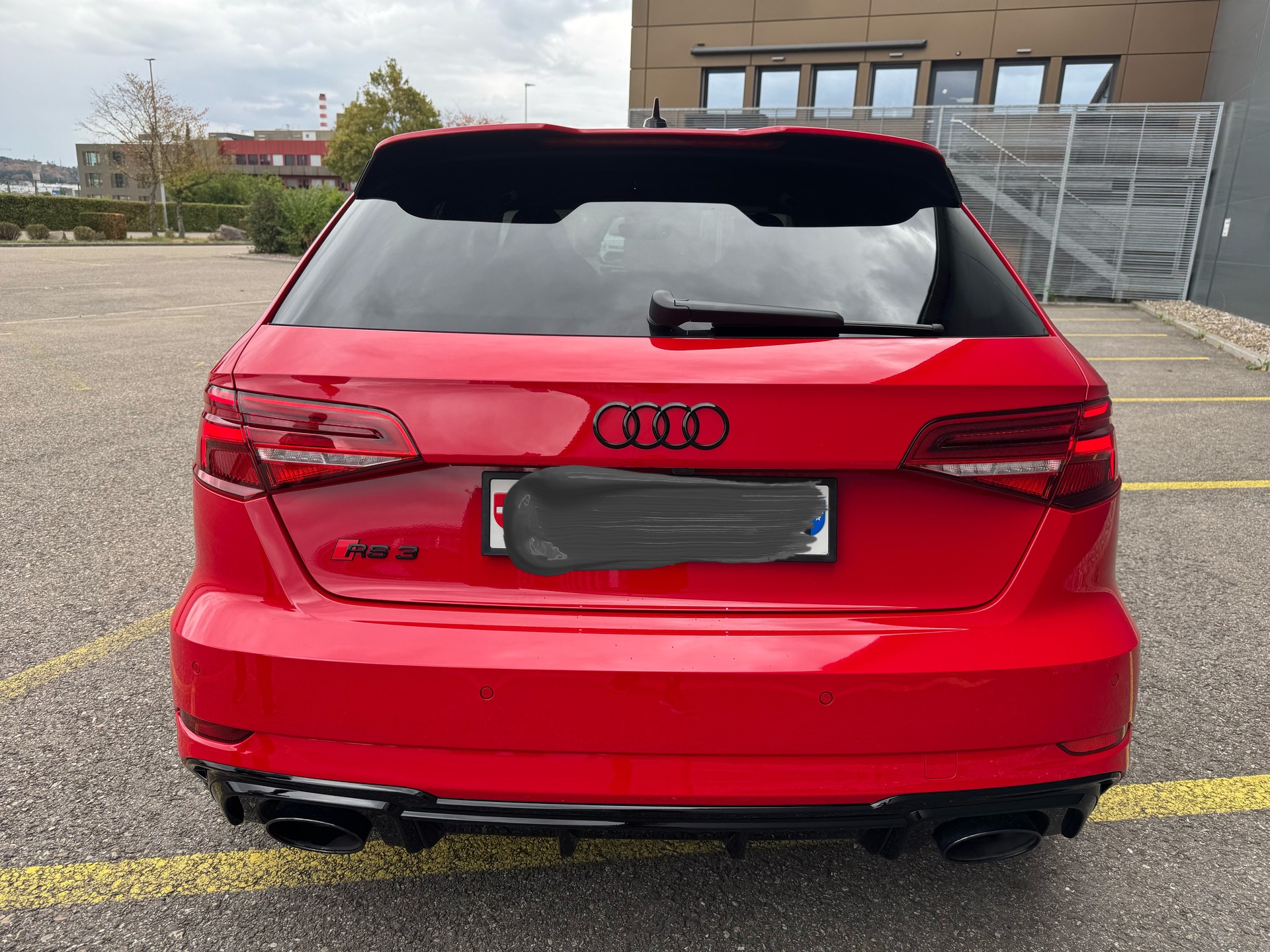AUDI 2.5 T FSI quattro S-Tronic-image-1