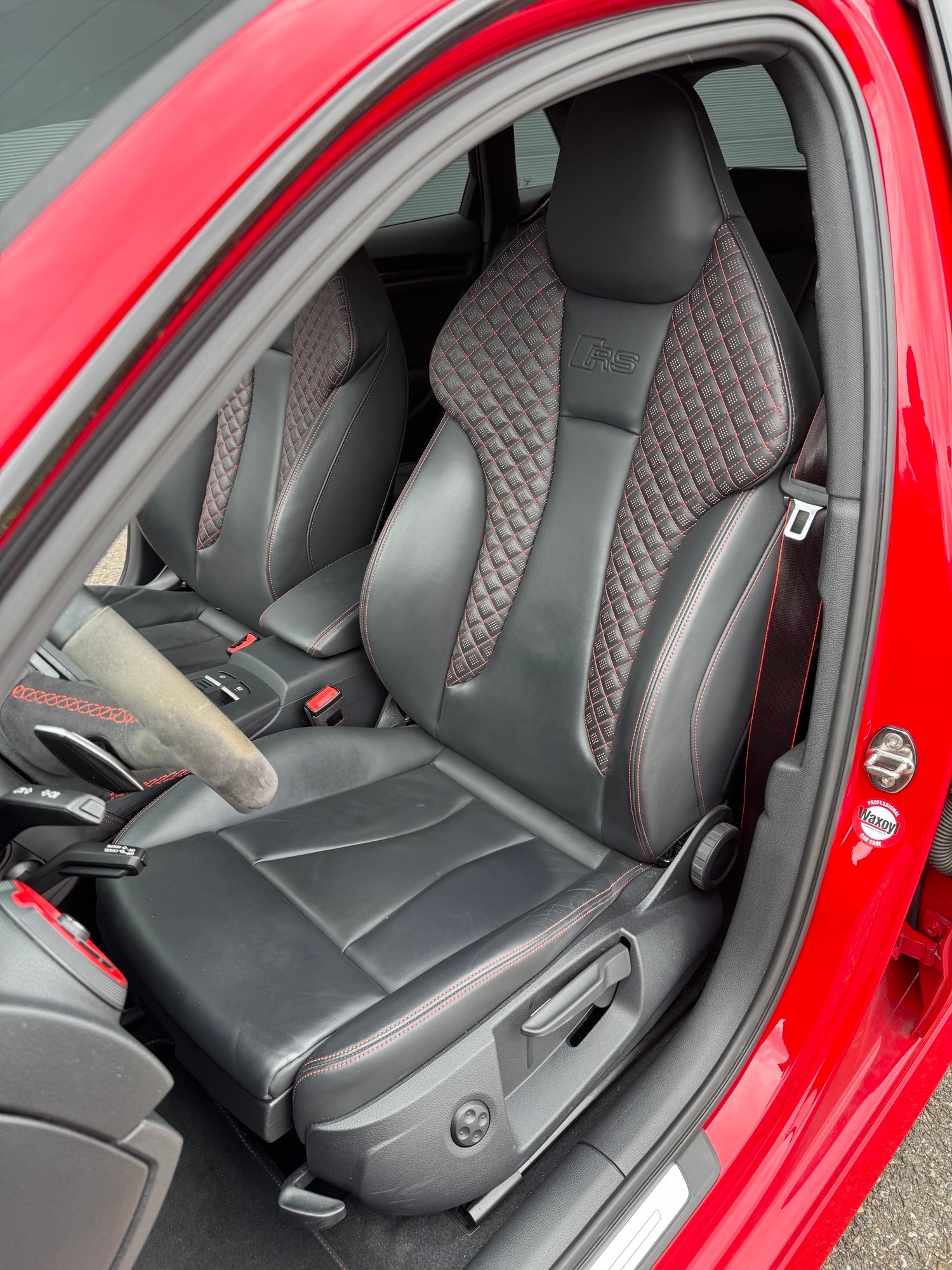AUDI 2.5 T FSI quattro S-Tronic-image-5