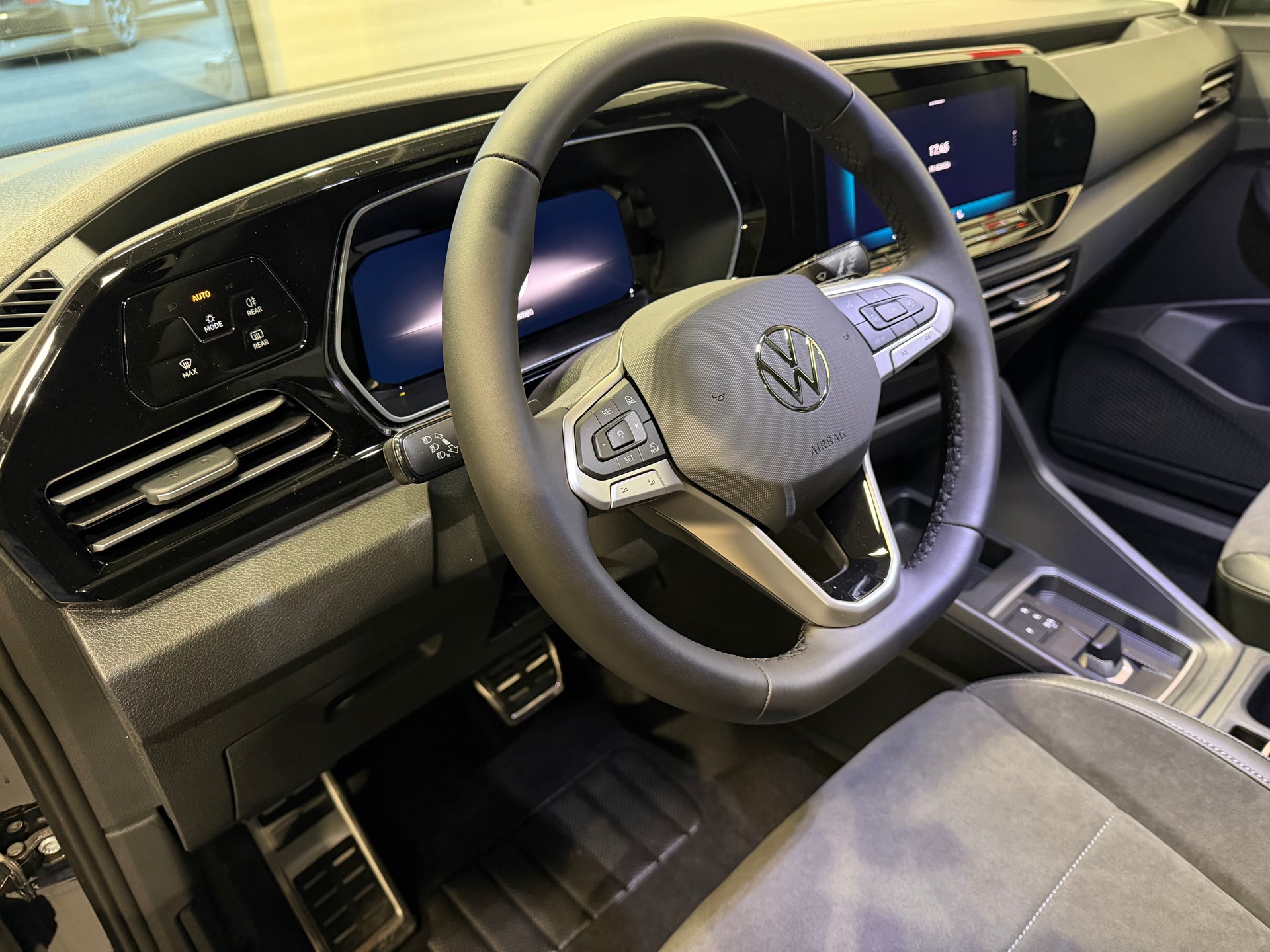 VW Caddy Maxi 1.5 TSI Style DSG-image-12
