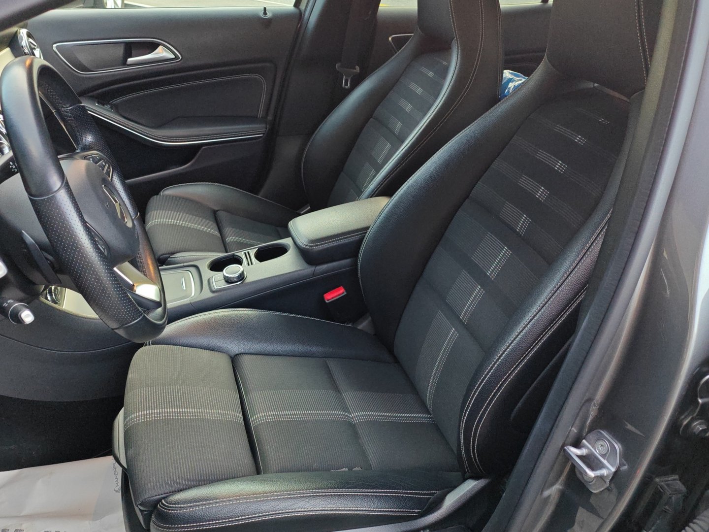 MERCEDES-BENZ GLA 250 Urban 4Matic 7G-DCT – 211 ch, caméra, 2 jeux de roues [Expertisé + Garantie 12 mois]-image-12