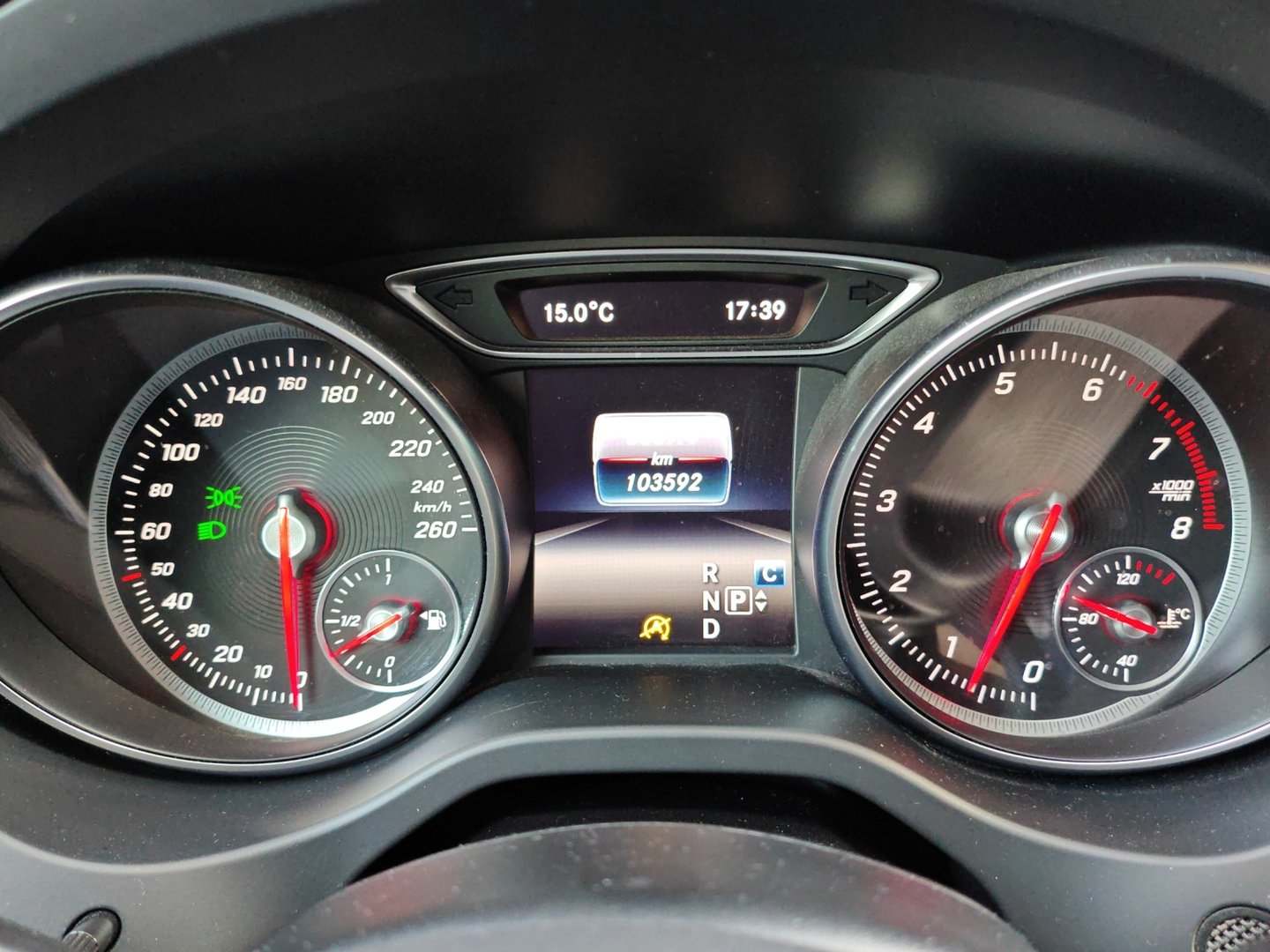 MERCEDES-BENZ GLA 250 Urban 4Matic 7G-DCT – 211 ch, caméra, 2 jeux de roues [Expertisé + Garantie 12 mois]-image-18