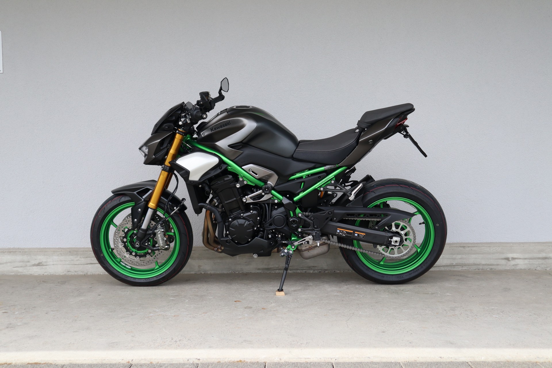 KAWASAKI Z 900 SE-showroom-element-3