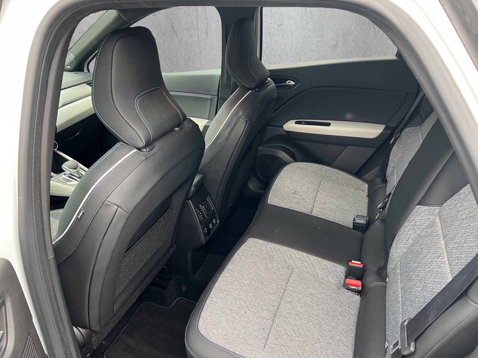 RENAULT Captur 1.6 E-Tech Edition1 DHT-image-10