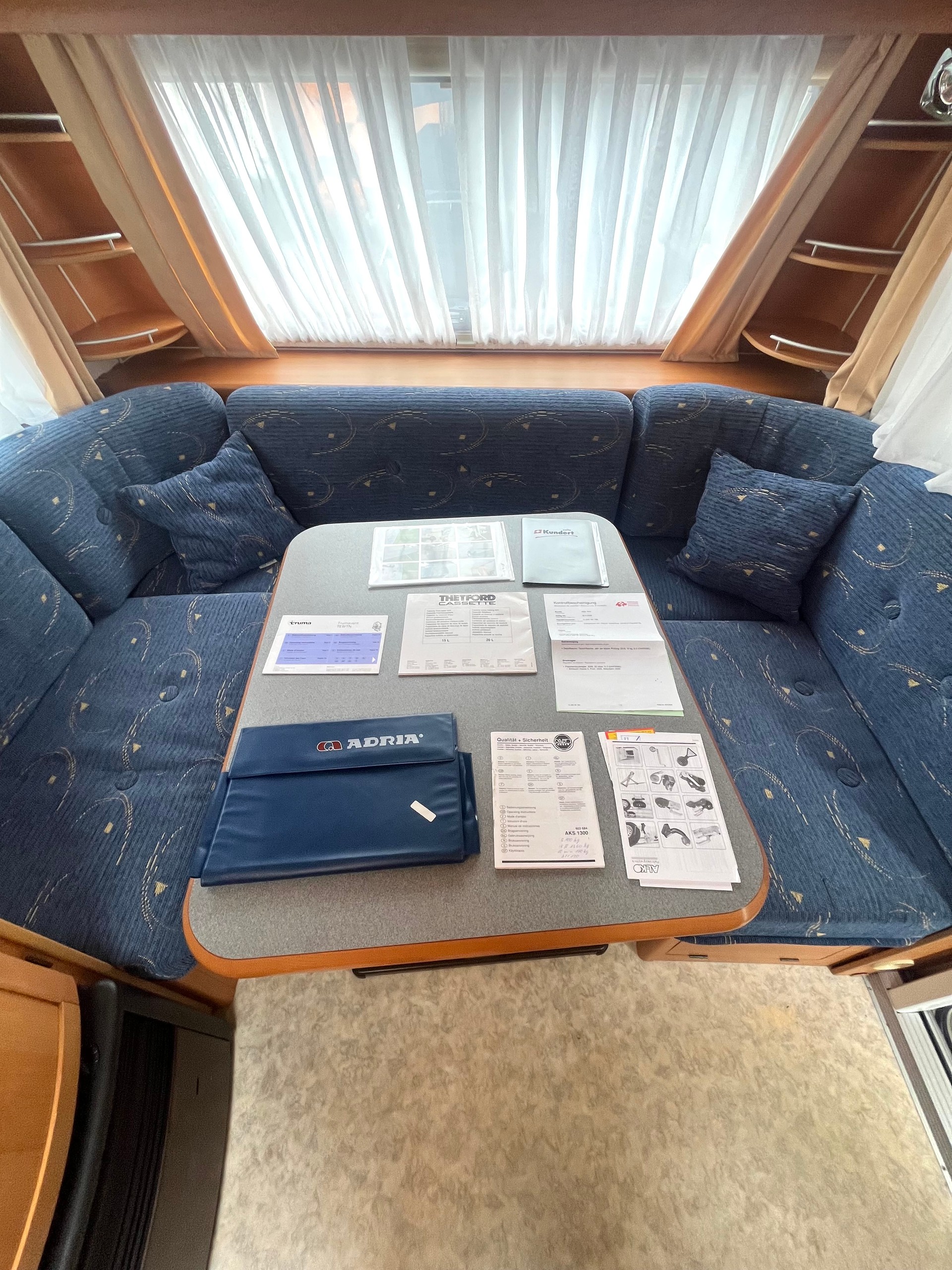 ADRIA Unica 502 UL mit Einzelbetten ☀️⛱️-image-10
