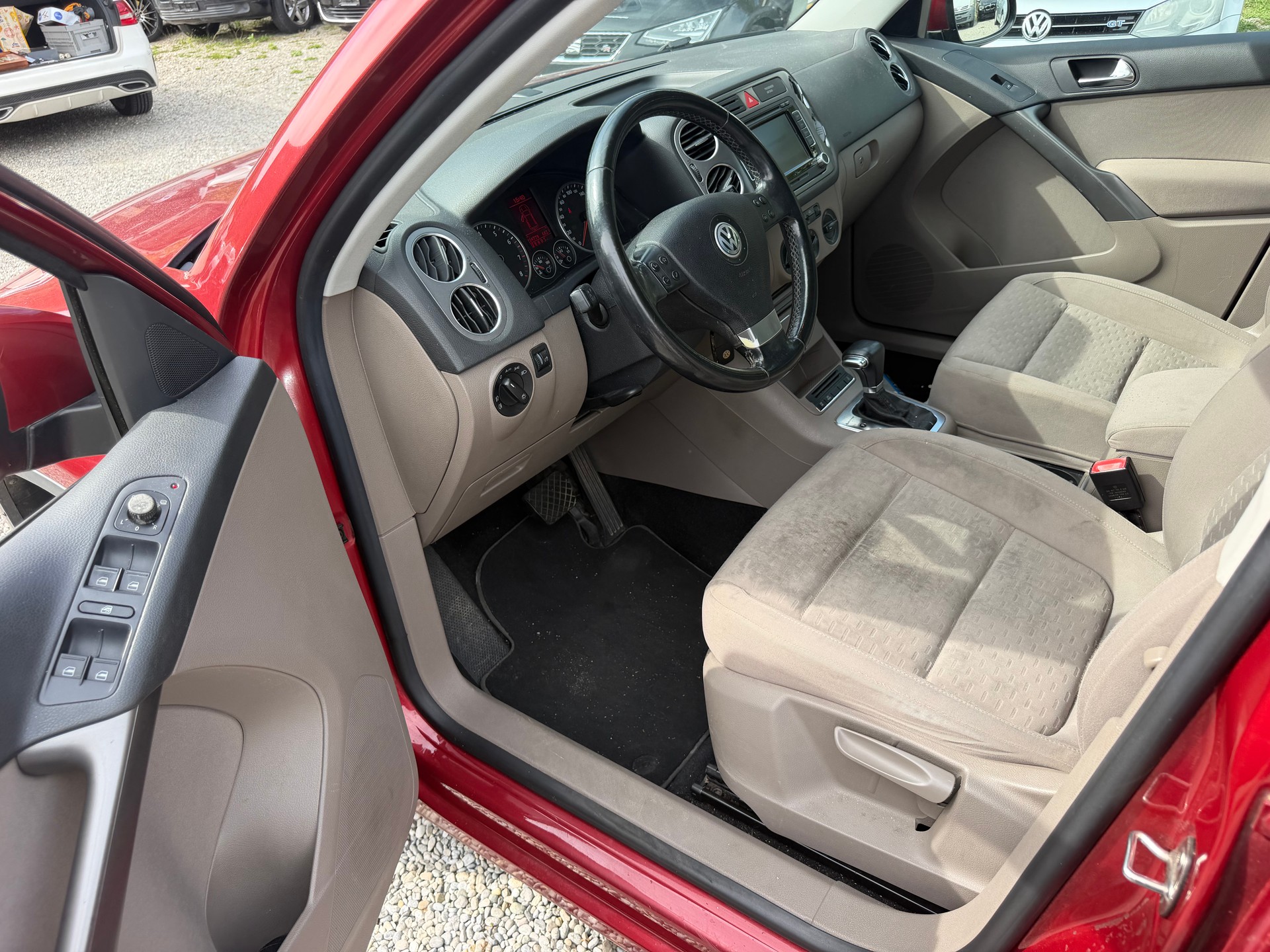 VW Tiguan 2.0 TSI Track&Field Tiptronic-image-5