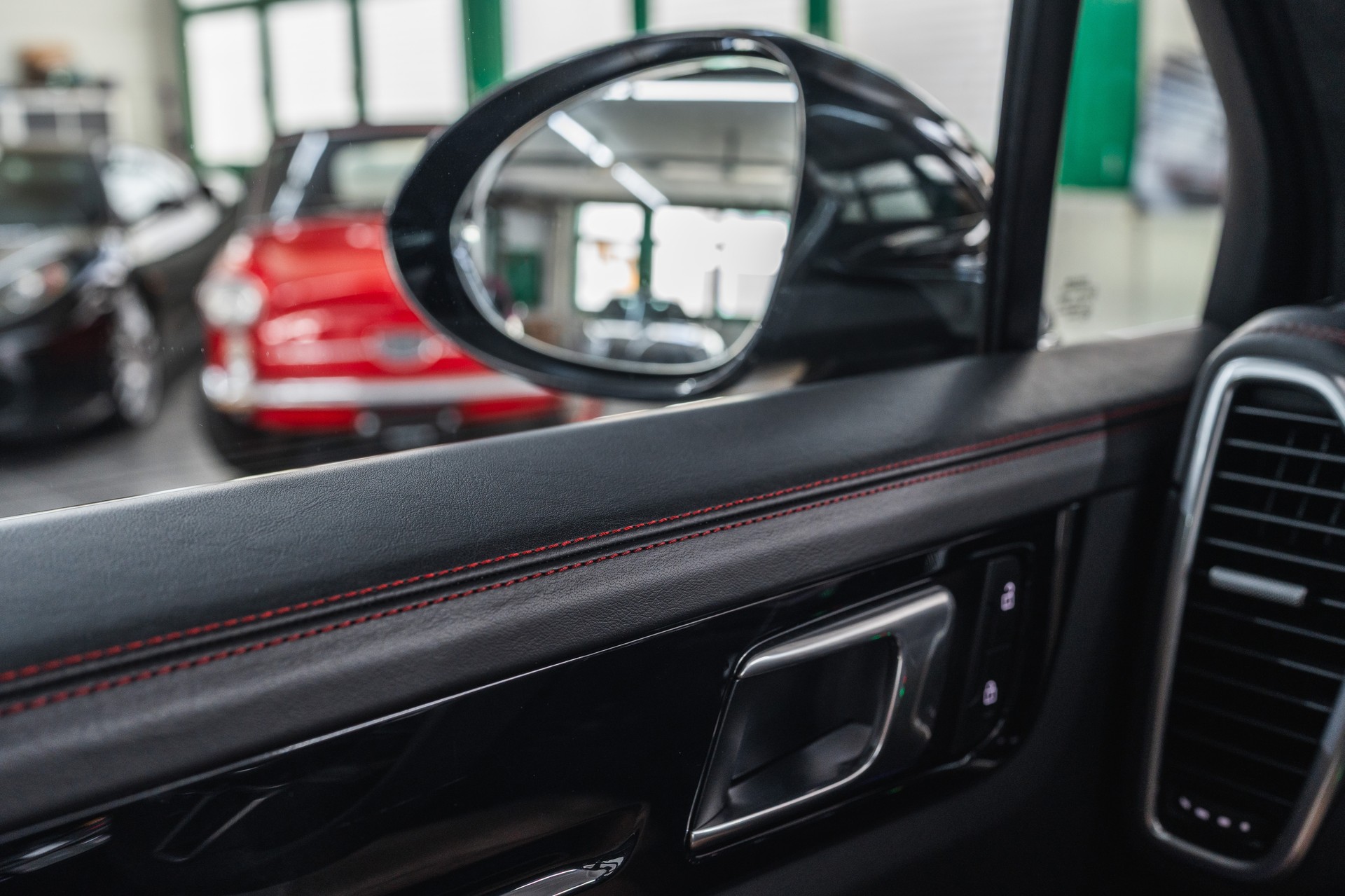 PORSCHE Cayenne GTS-image-21