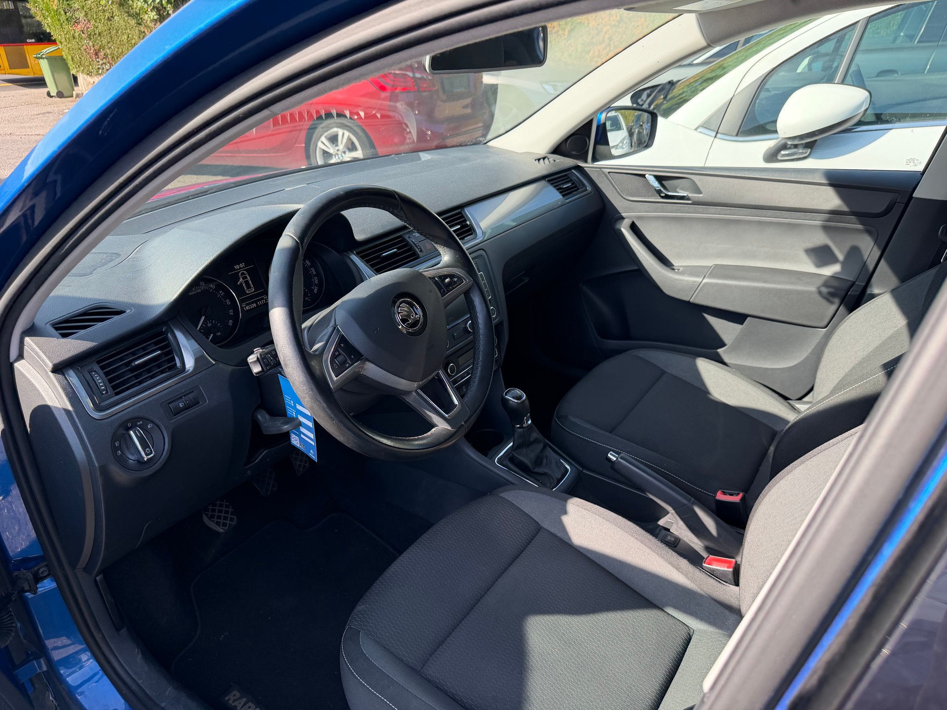 SKODA Rapid Spaceback 1.6 TDI Active-image-7