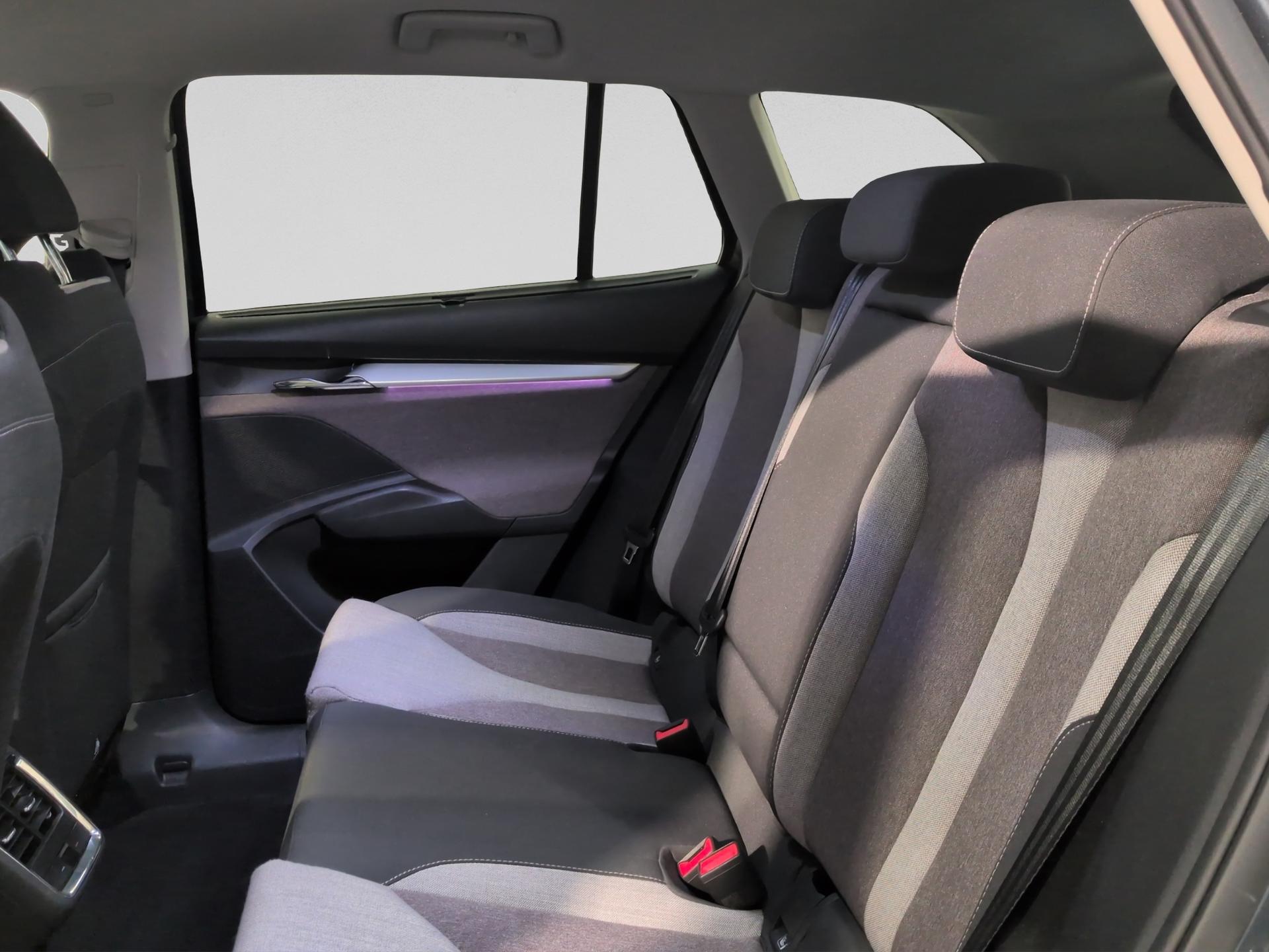 SKODA Enyaq iV 80-image-14