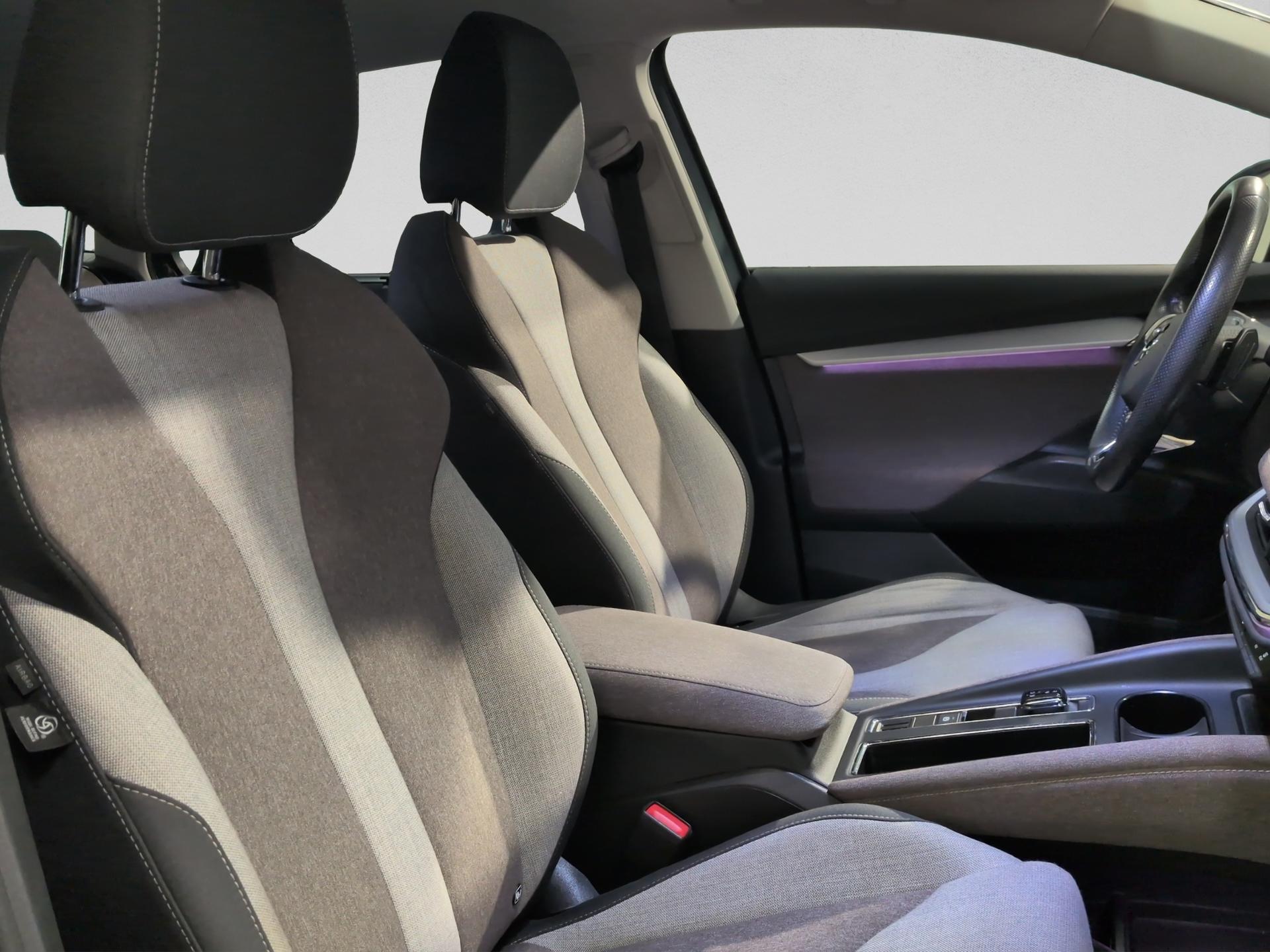 SKODA Enyaq iV 80-image-16
