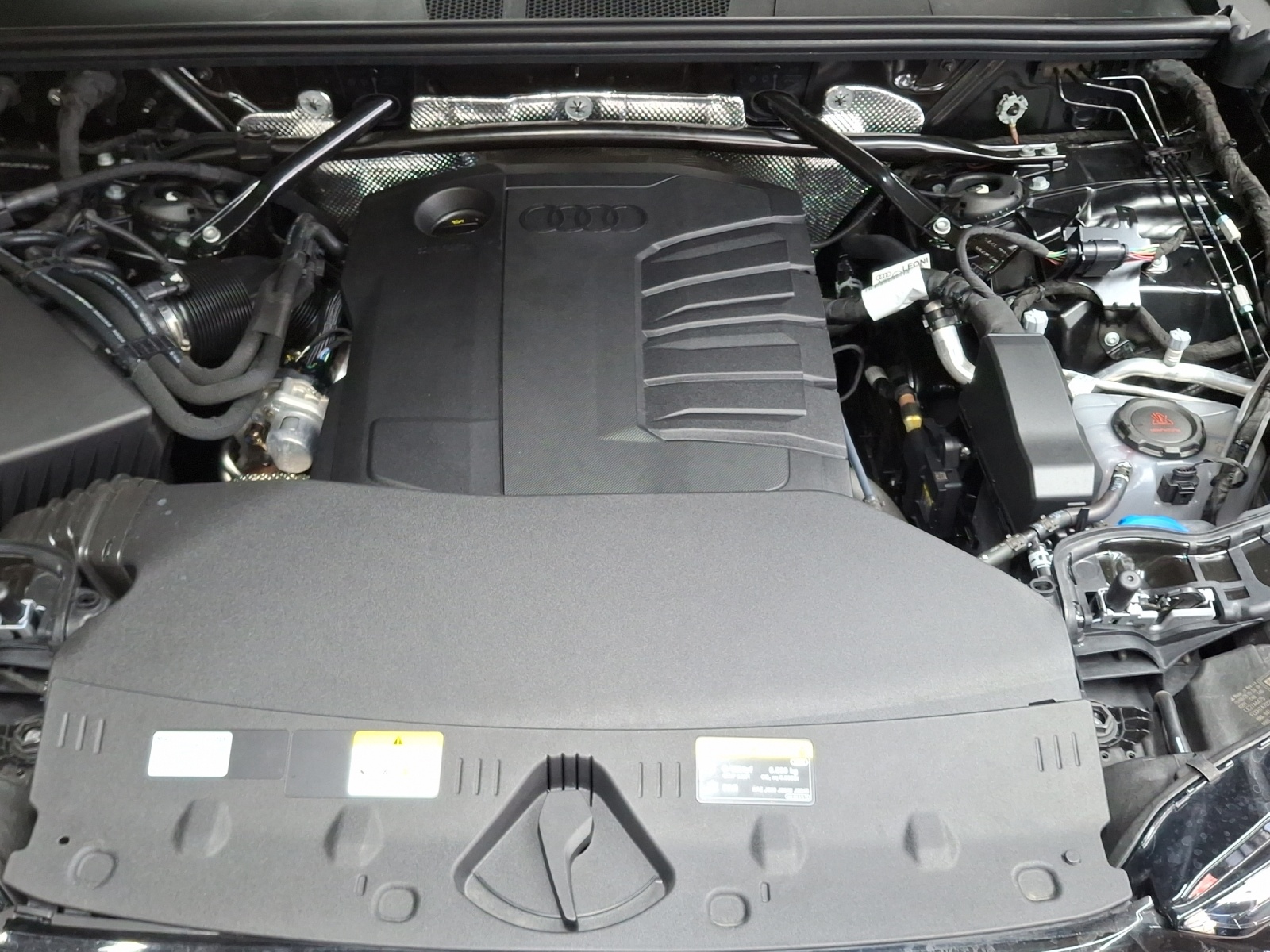 AUDI Q5 TDI quattro 150 kW S-tronic-image-13
