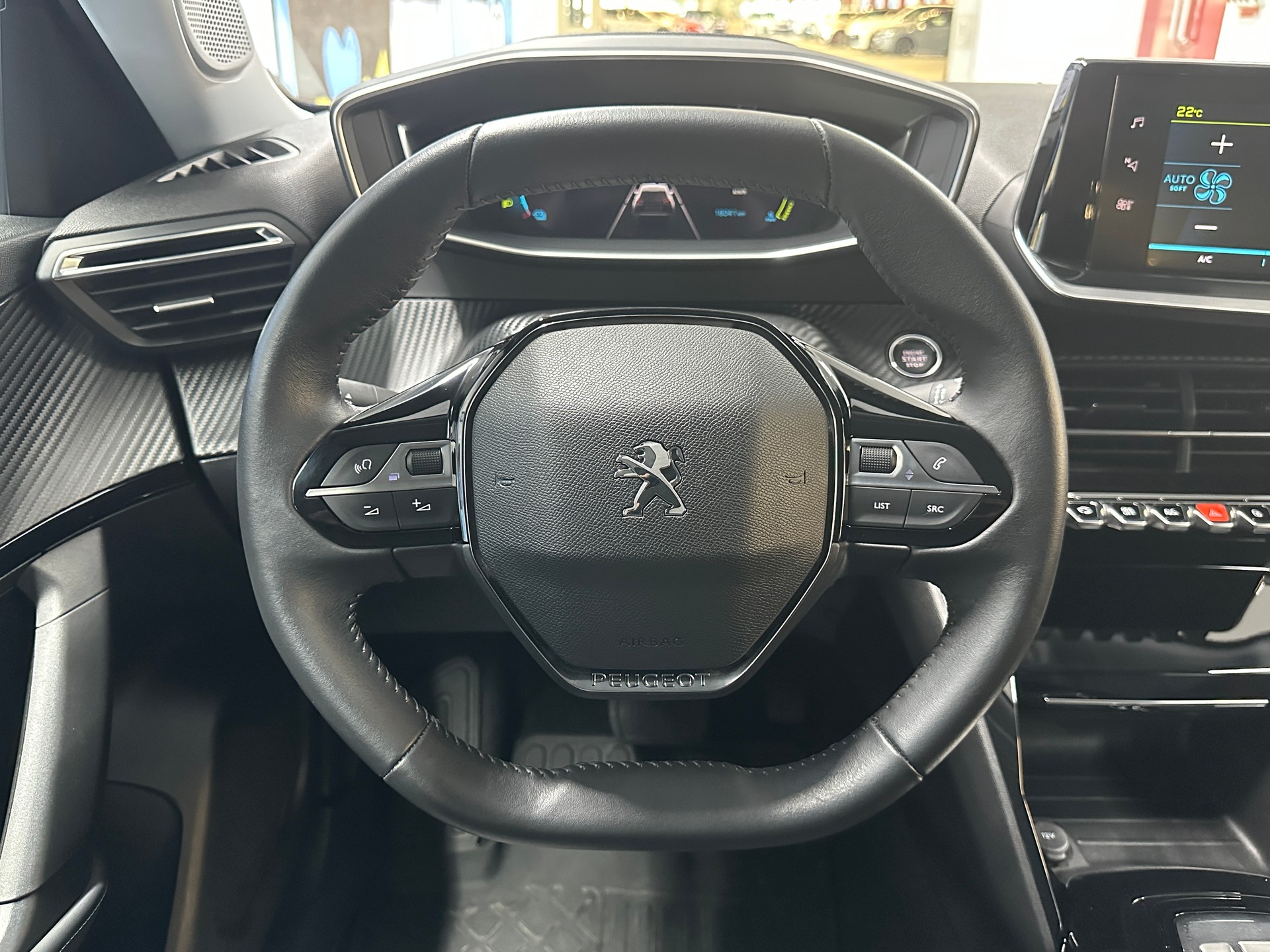 PEUGEOT 2008 e Allure Pack-image-10