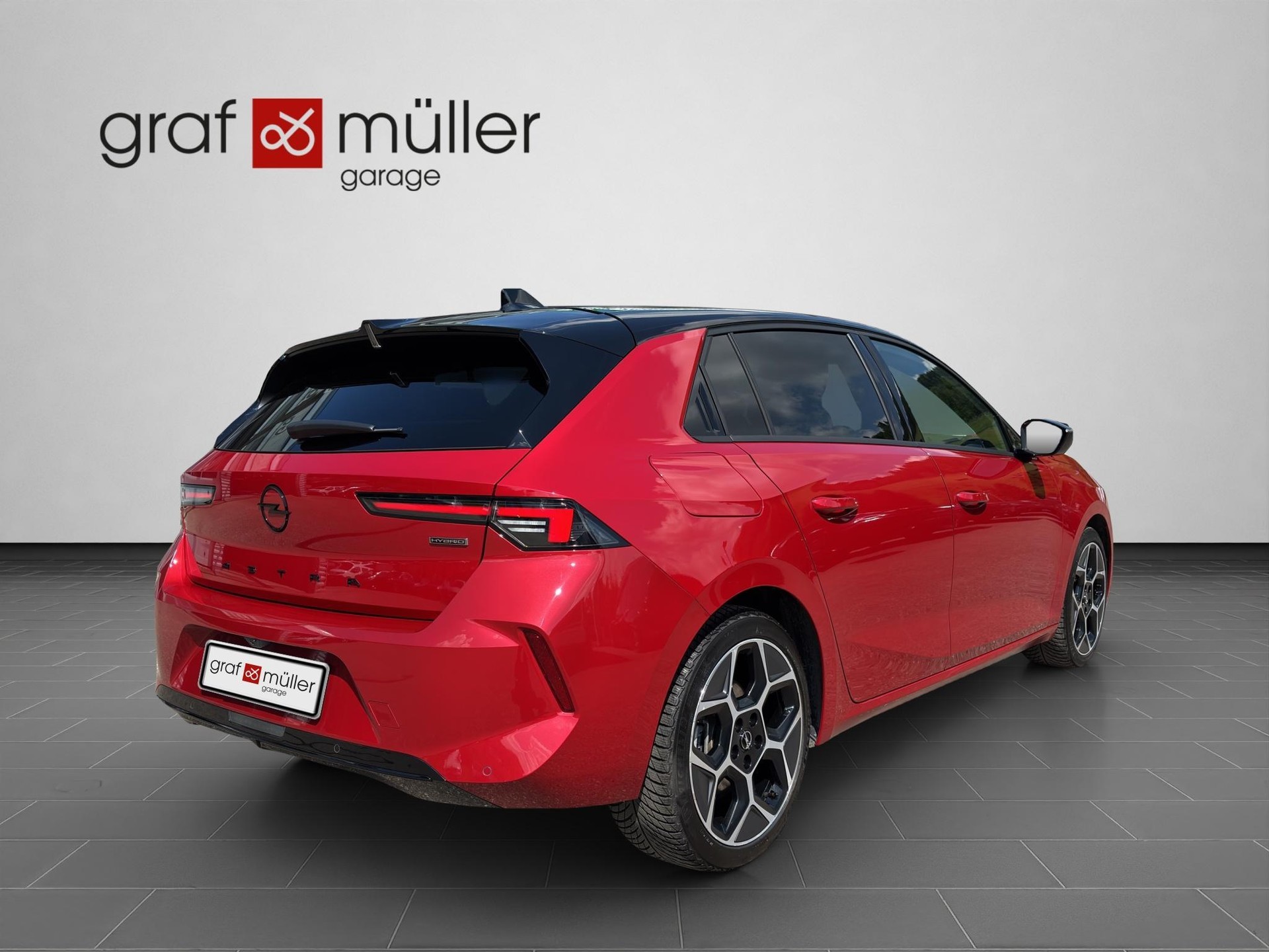 OPEL Astra 1.6 T PHEV 180 Swiss Plus-image-18
