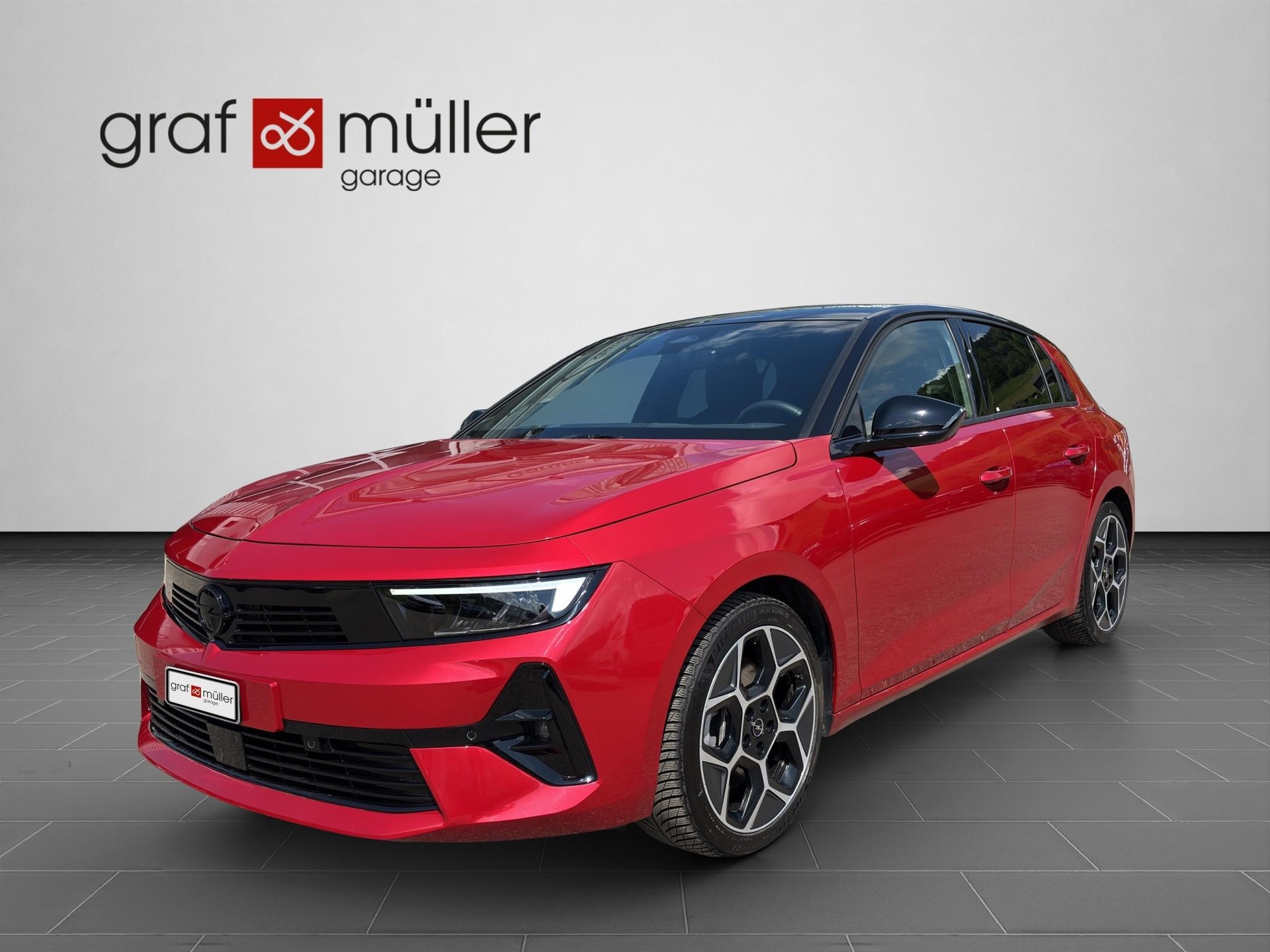 OPEL Astra 1.6 T PHEV 180 Swiss Plus-image-0