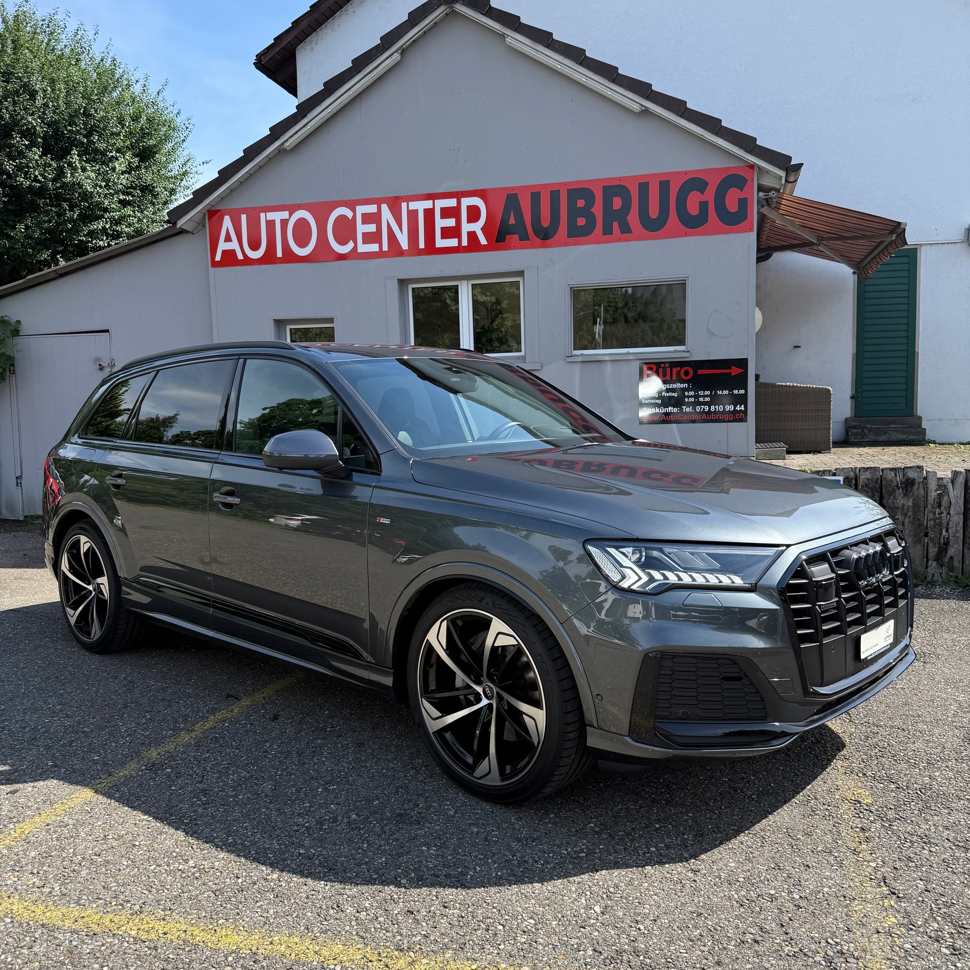 AUDI Q7 50 TDI quattro S Line tiptronic *CH-FAHRZEUG - 4 JAHRE GARANTIE - GRATIS SERVICE - 7 SITZE*-image-0