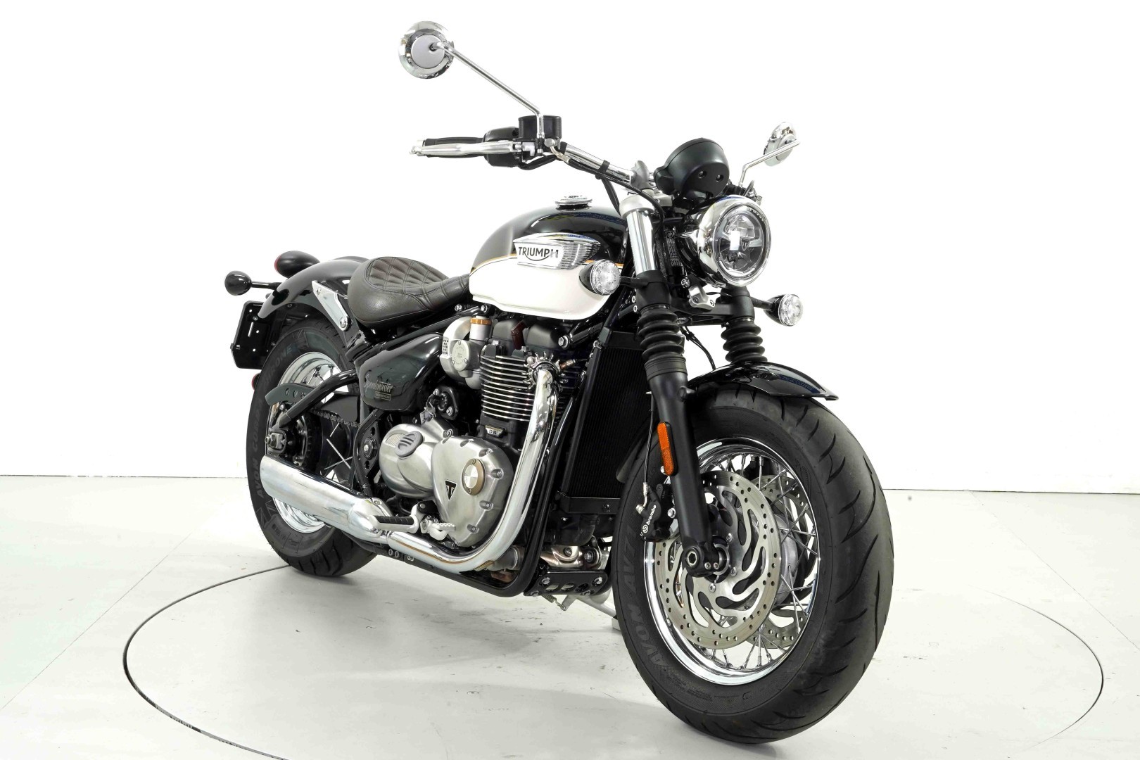 TRIUMPH Bonneville Speedmaster ABS-showroom-element-1