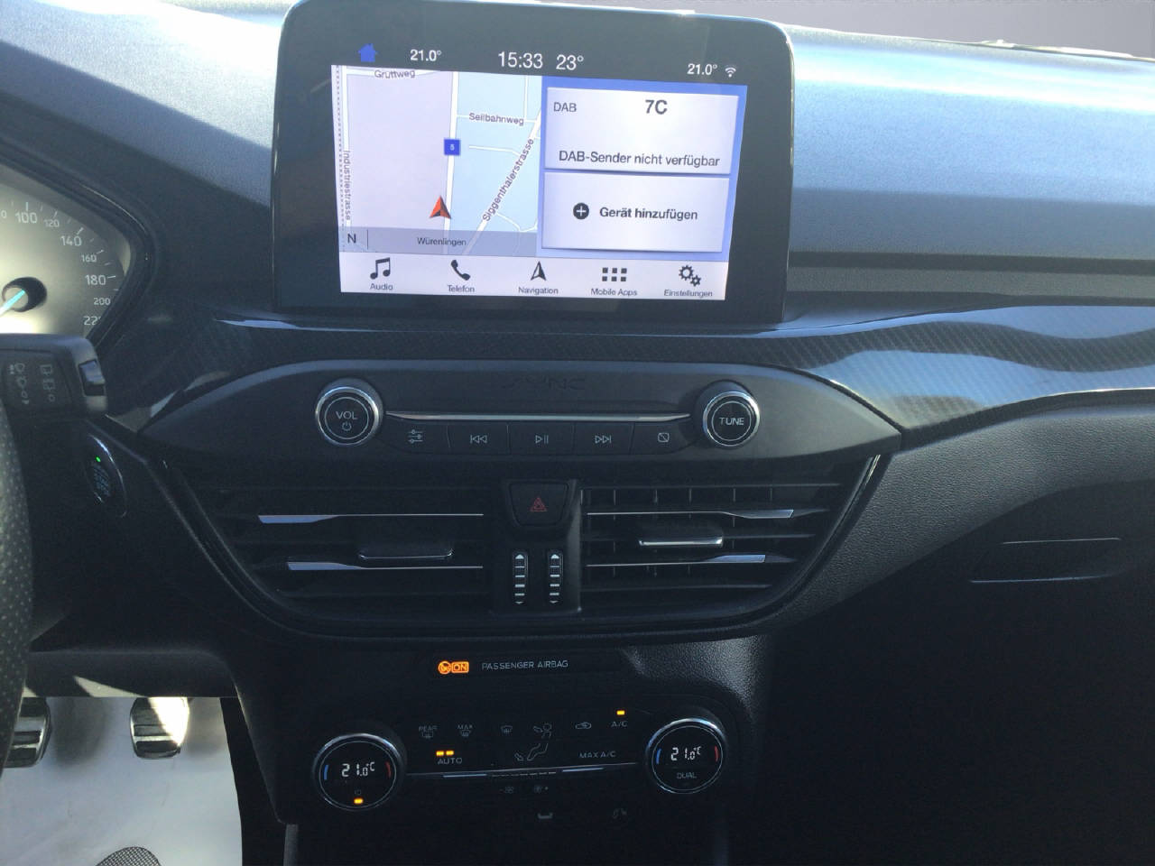 FORD Focus Station Wagon 1.0i EcoBoost 125 PS ST-Line-image-8