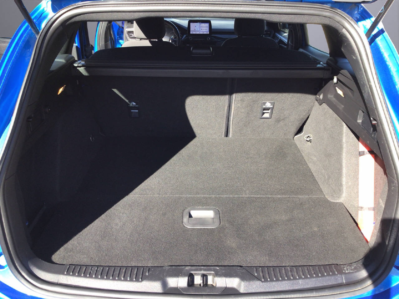 FORD Focus Station Wagon 1.0i EcoBoost 125 PS ST-Line-image-6