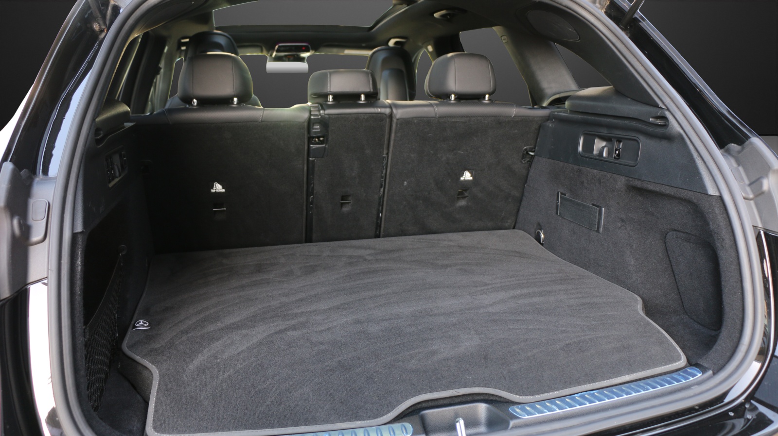 MERCEDES-BENZ GLC 300 de 4Matic AMG Line-image-10