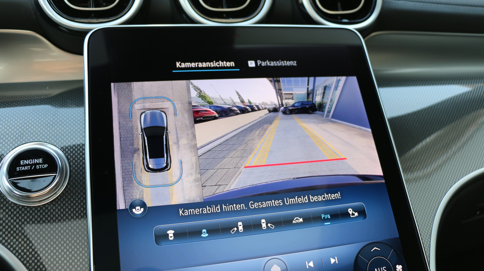 MERCEDES-BENZ GLC 300 de 4Matic AMG Line-image-15