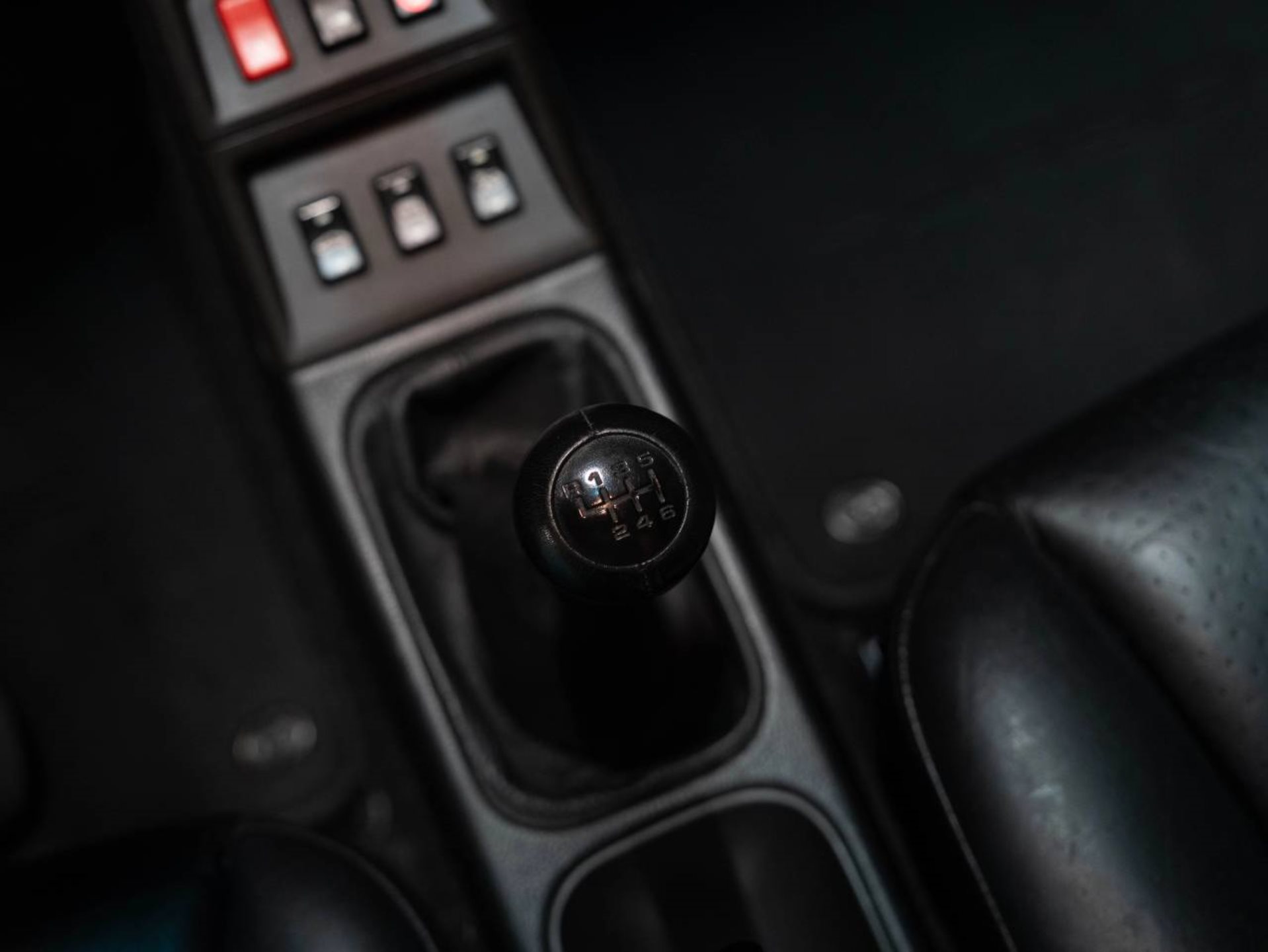 PORSCHE 911 Targa-image-26