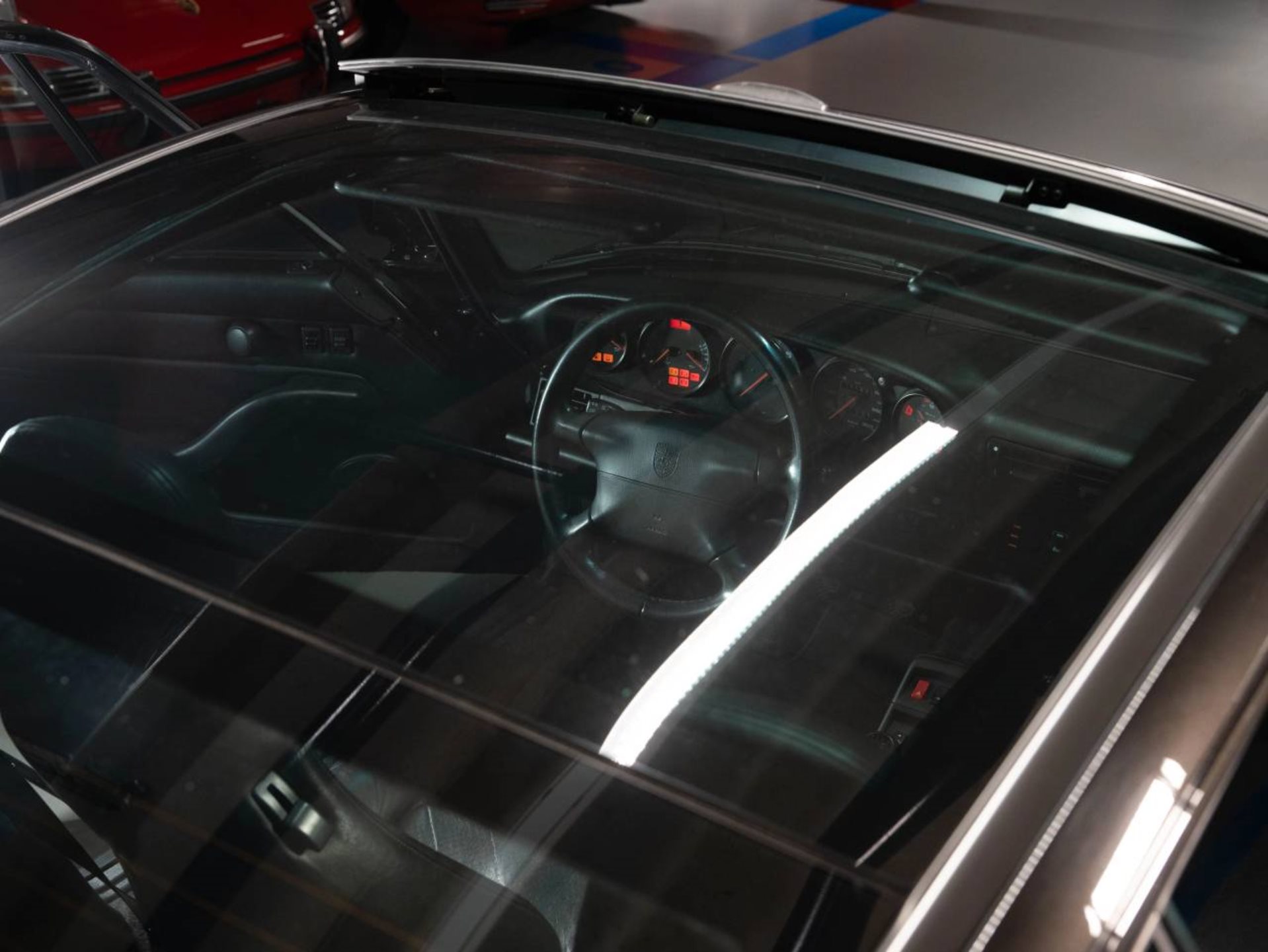 PORSCHE 911 Targa-image-21